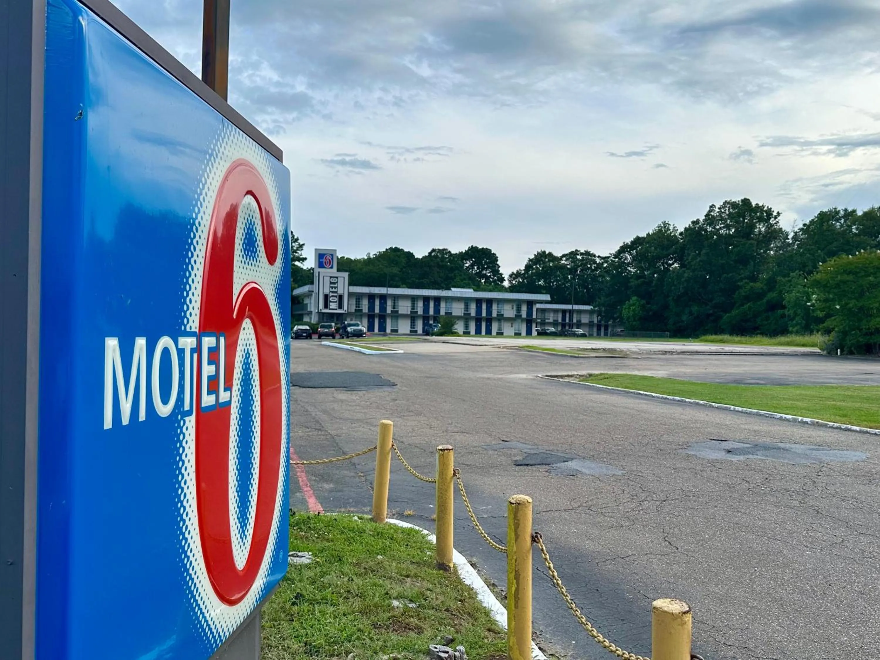 Property building in Motel 6-West Monroe, LA