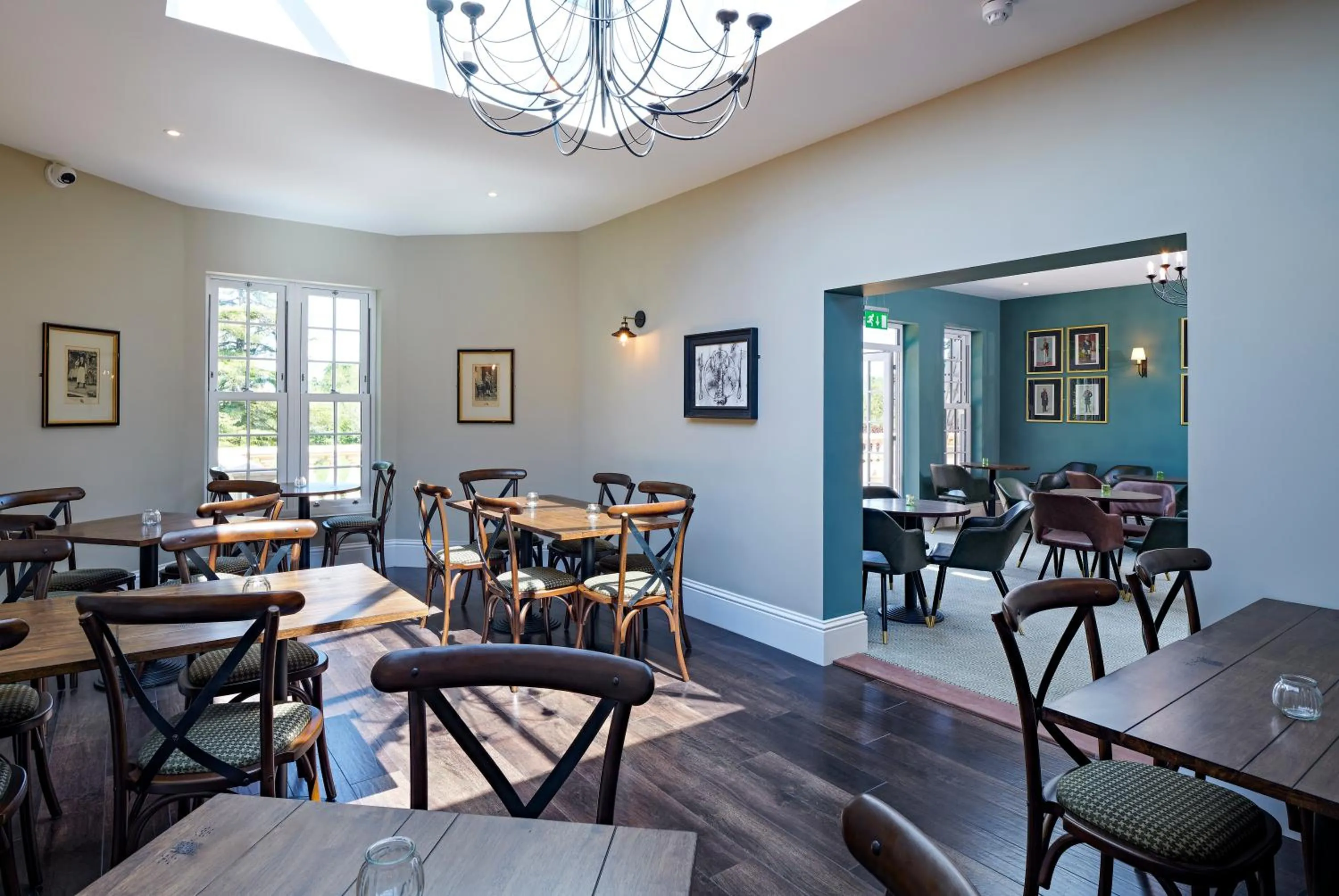 Restaurant/places to eat in The Riverside