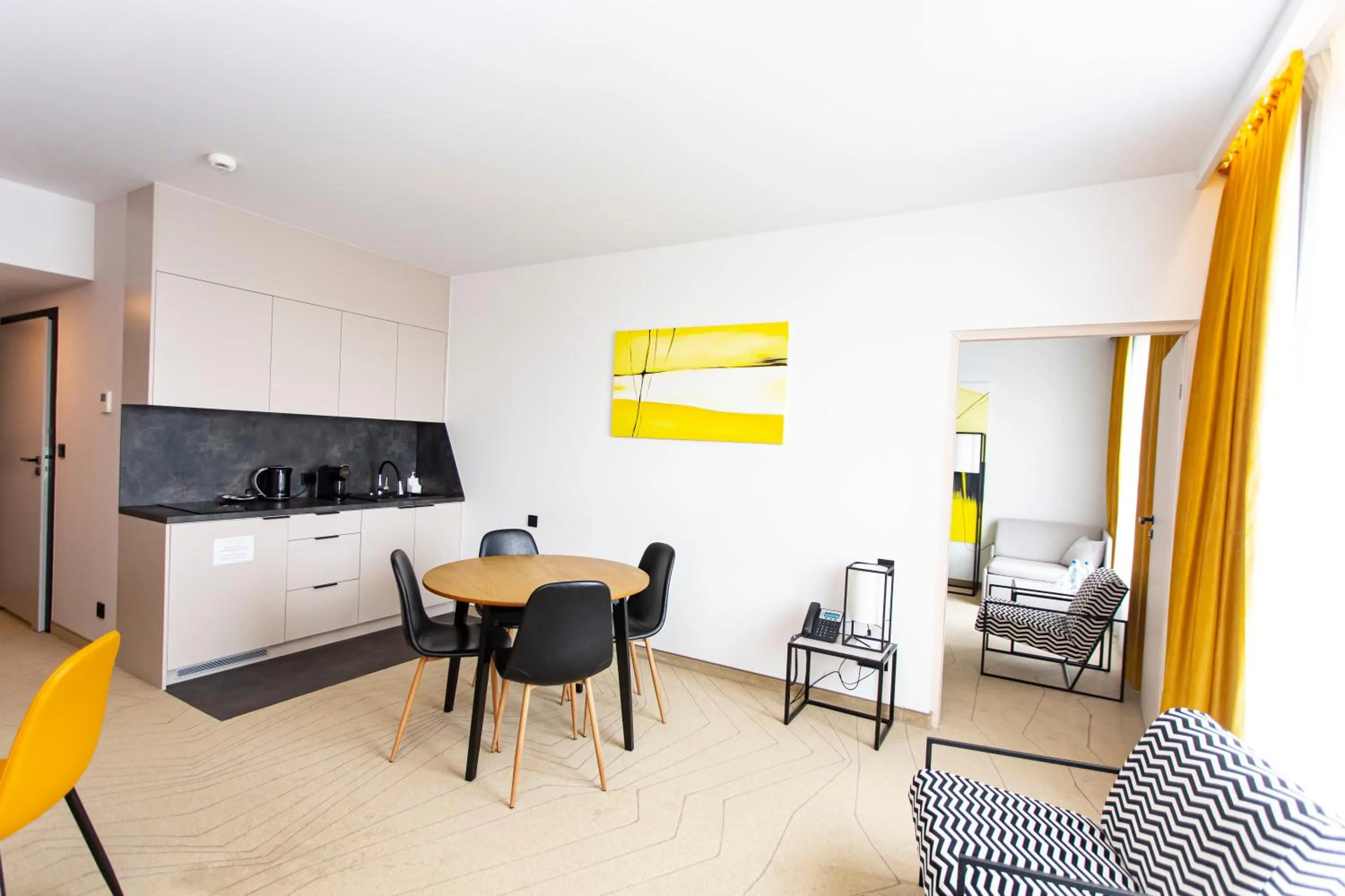 Kitchen or kitchenette in Arche Hotel Krakowska