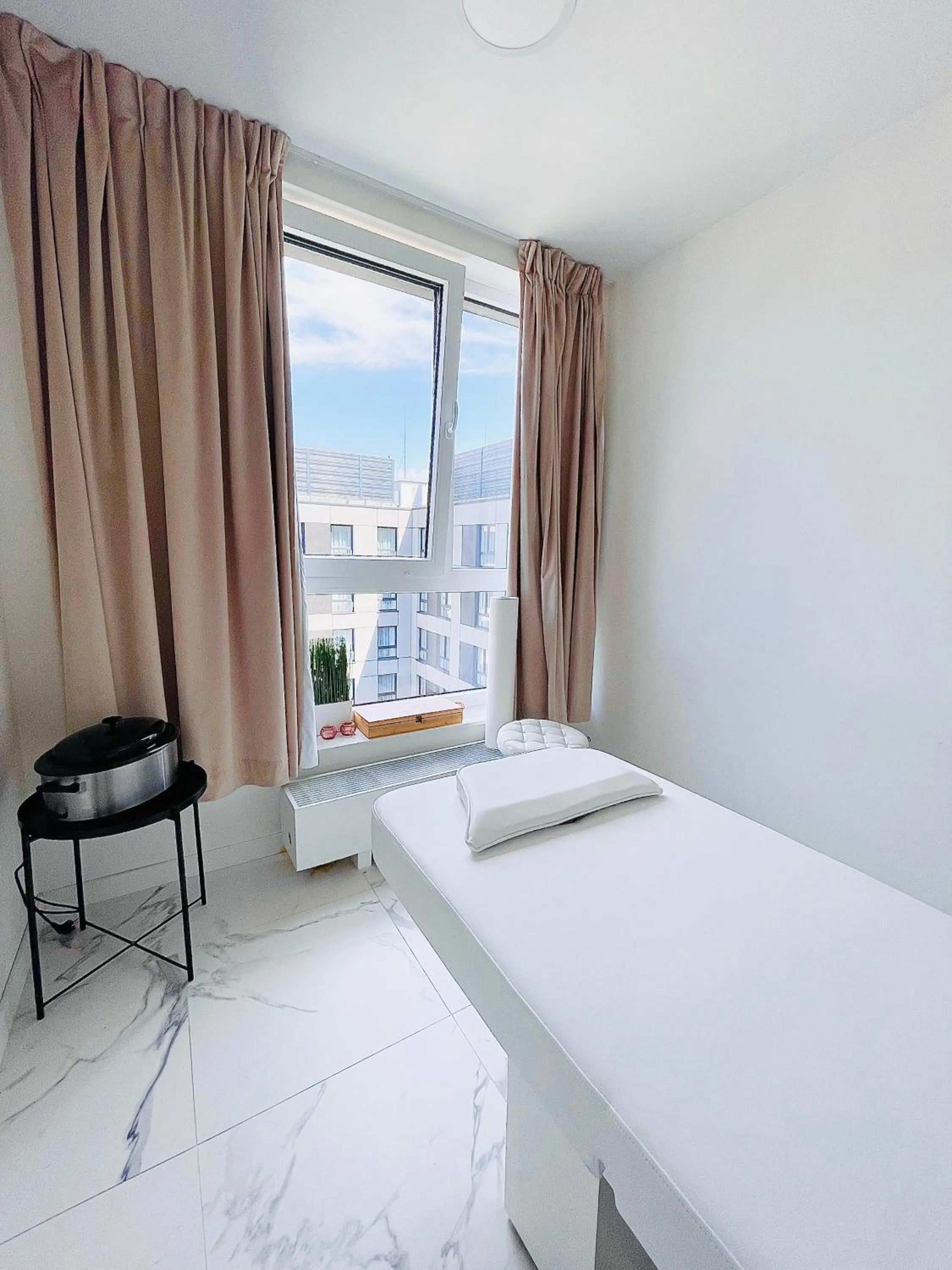 Massage, Bed in Arche Hotel Krakowska