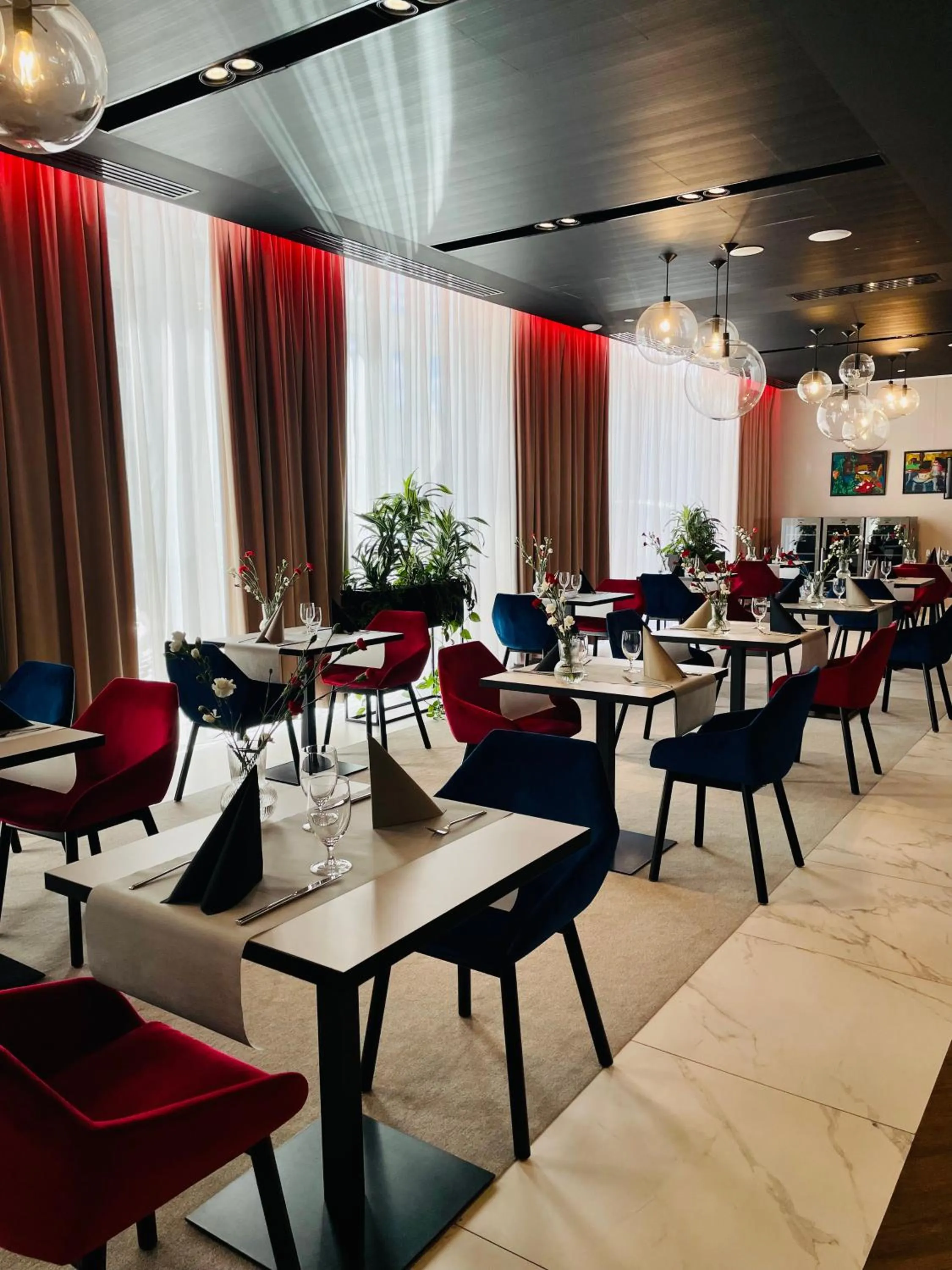 Restaurant/places to eat in Arche Hotel Krakowska