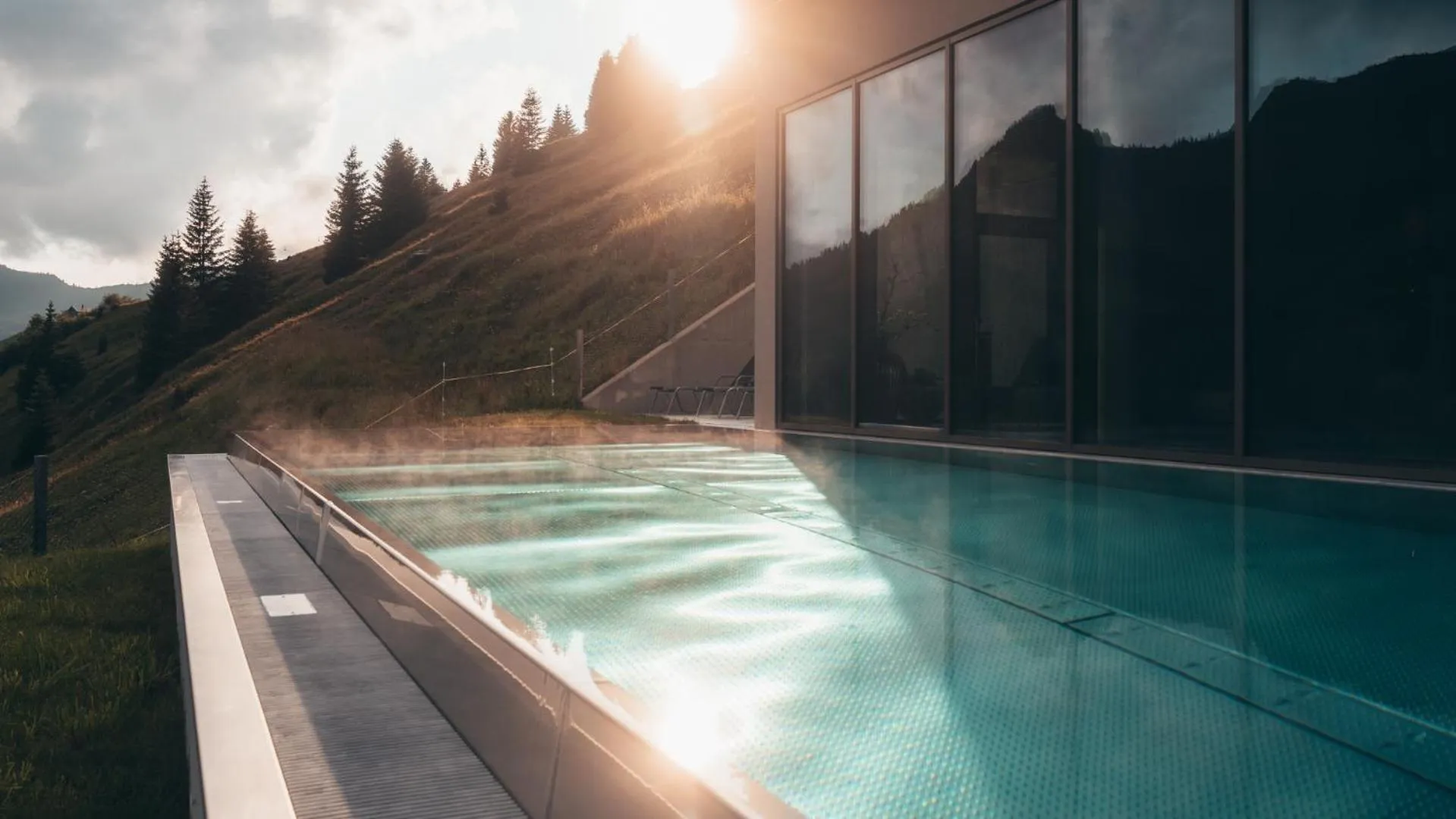 Pool view in Alpenstern Genießerhotel