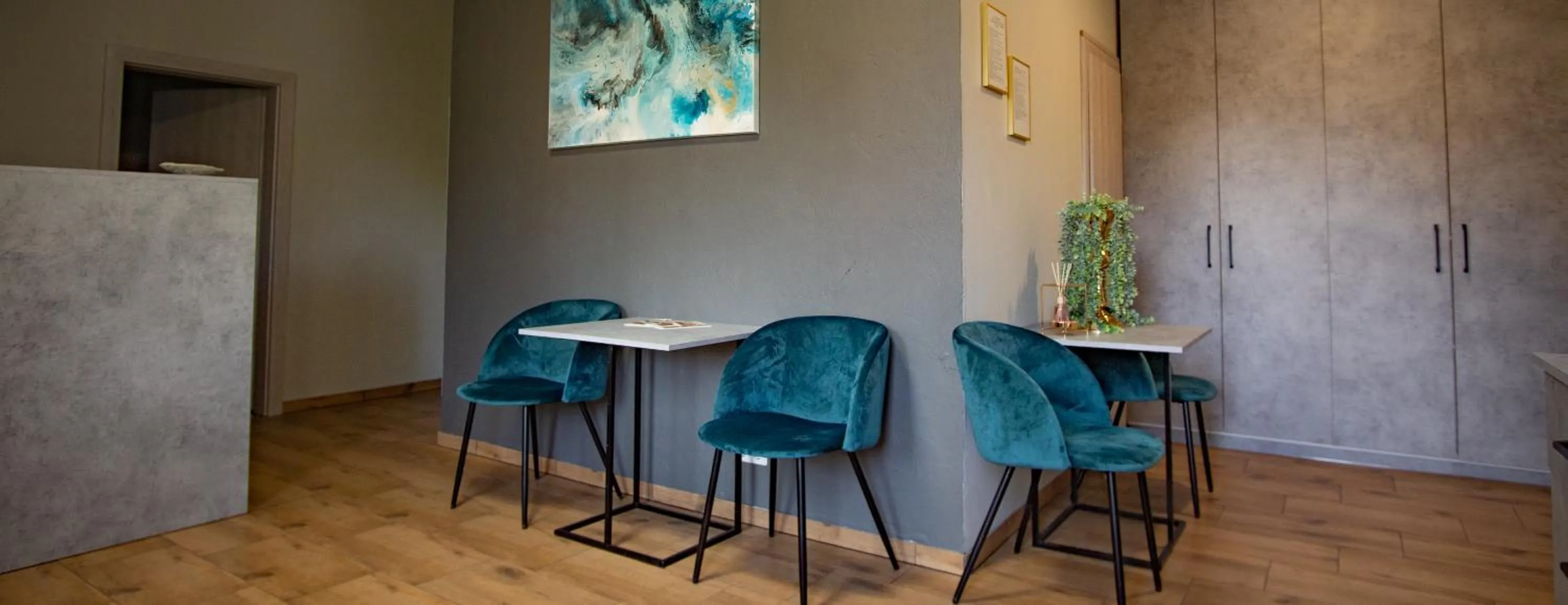 Seating area in Verslo Klasė-easy to stay