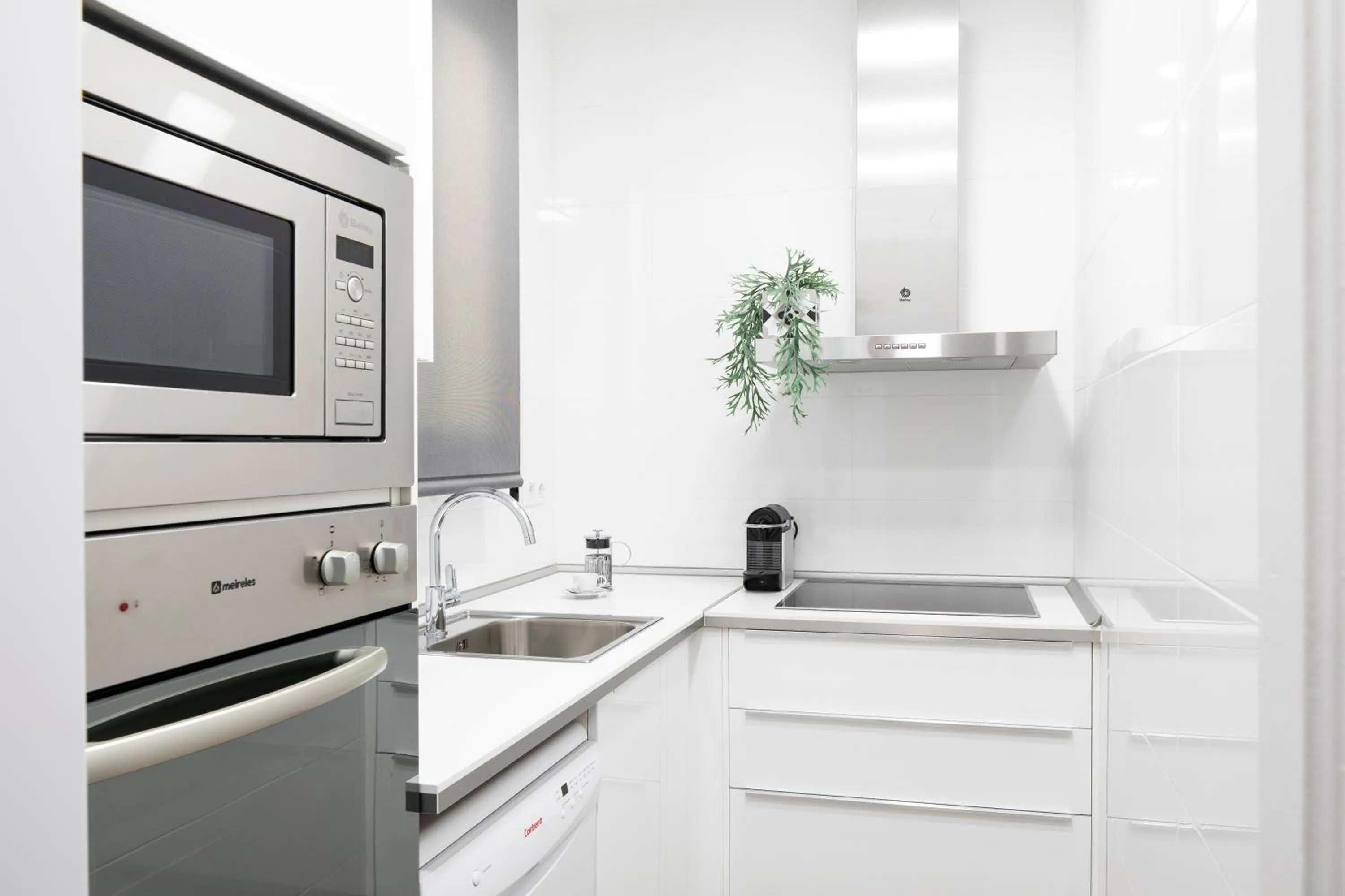 Coffee/tea facilities in Aspasios Sagrada Familia Apartments