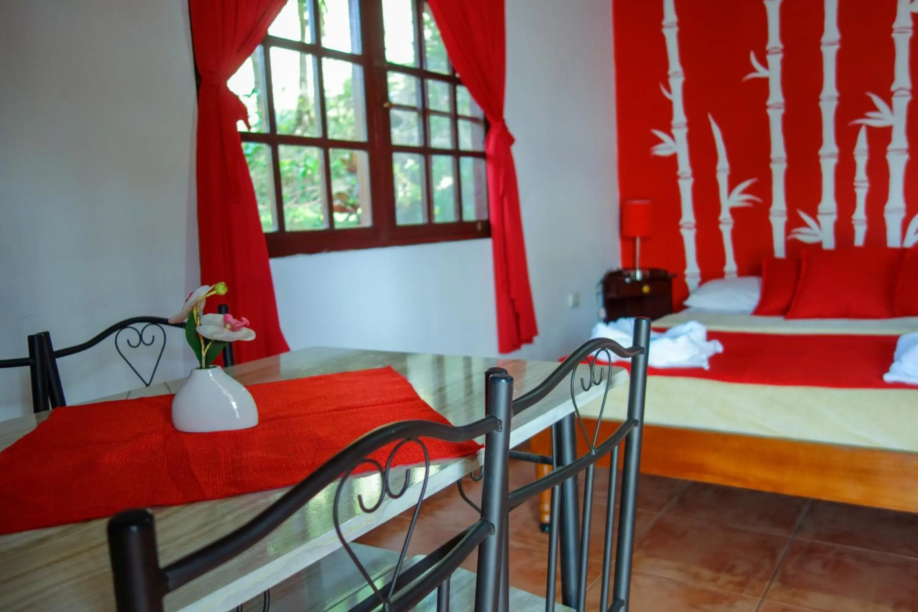 Standard Double Bed and Bunk Bed Room - single occupancy in Adventure Park & Hotel Vista Golfo Standard Double Bed and Bunk Bed Room - single occupancy in Adventure Park & Hotel Vista Golfo