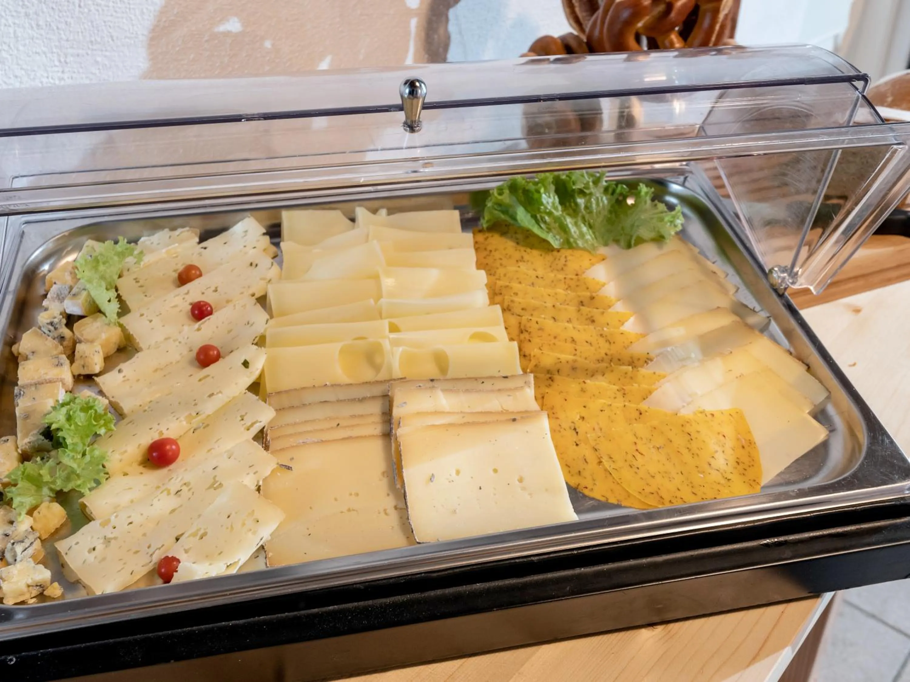 Breakfast in Berg'k'hof Kaisertal - Alpine Hideaway