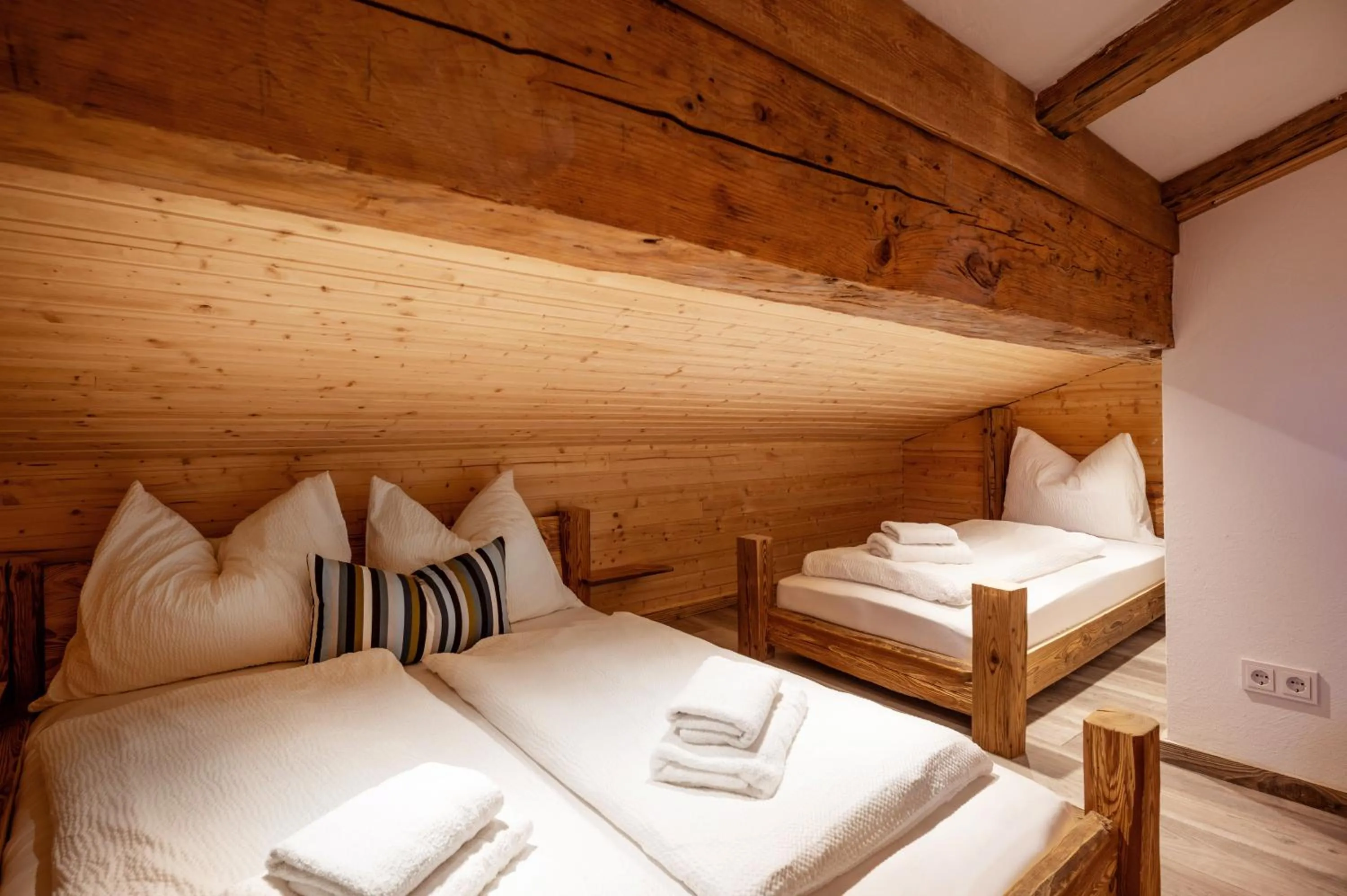 Bedroom, Bed in Berg'k'hof Kaisertal - Alpine Hideaway