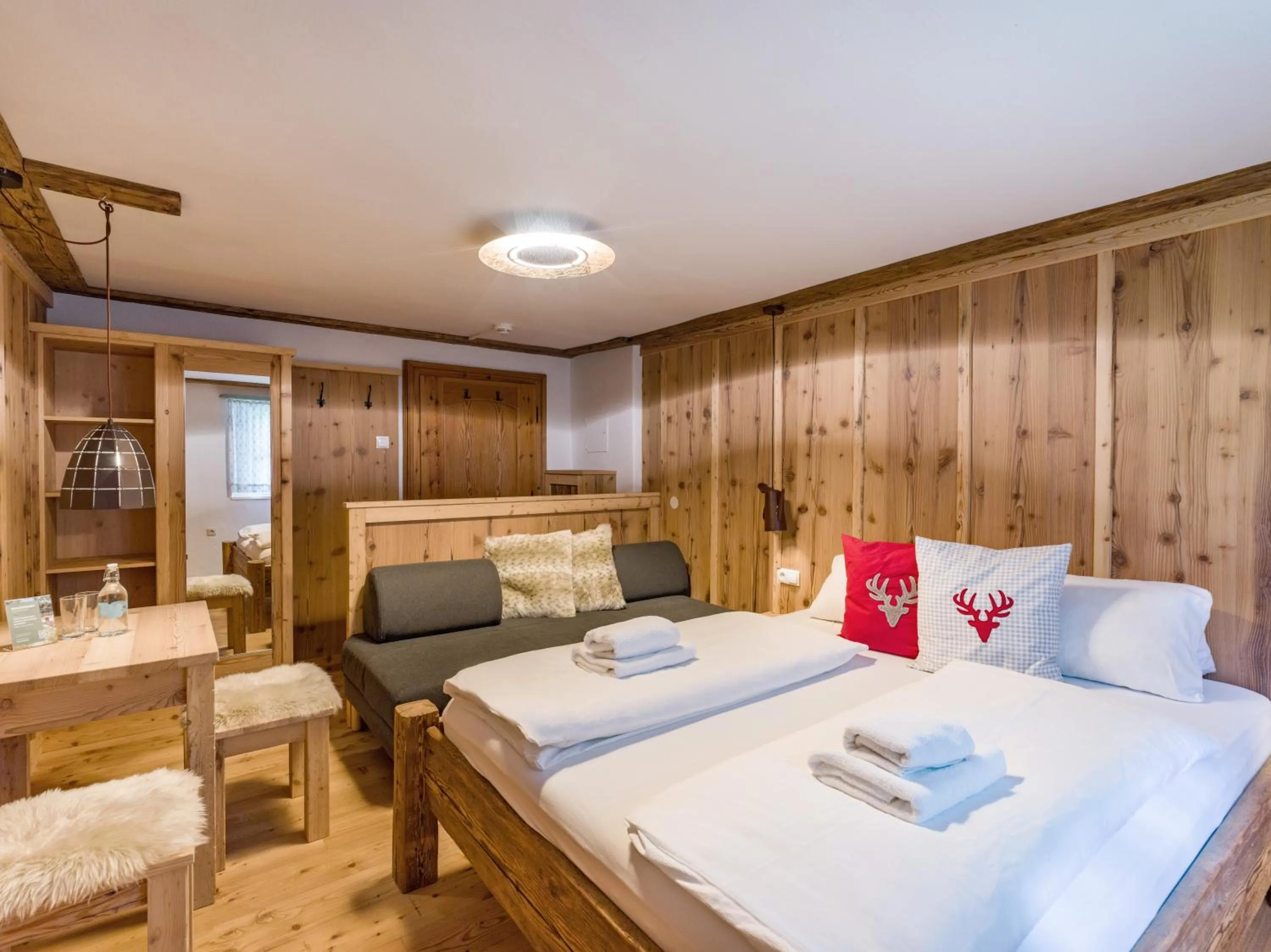 Photo of the whole room, Bed in Berg'k'hof Kaisertal - Alpine Hideaway