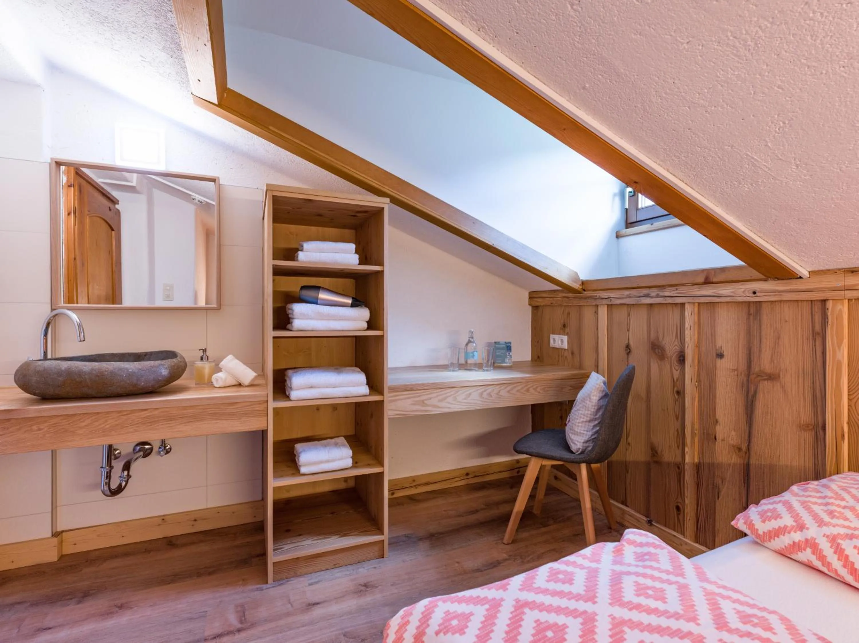 Photo of the whole room, Bed in Berg'k'hof Kaisertal - Alpine Hideaway