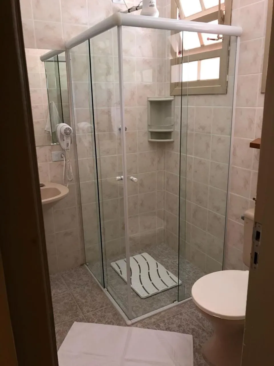 Shower in Amoreiras Hotel Pousada