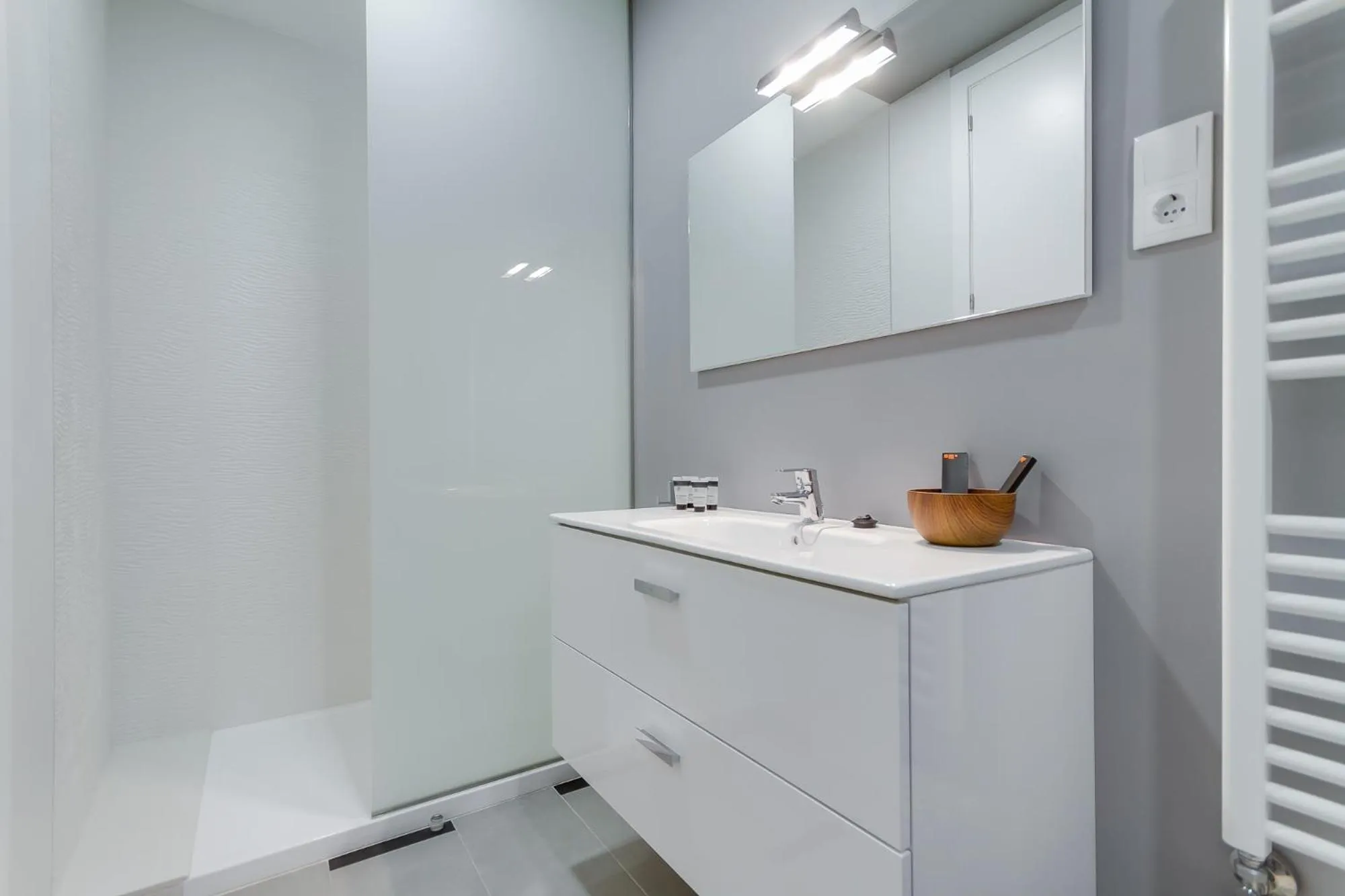 Bathroom in El Faro de Pepa by Como en Casa