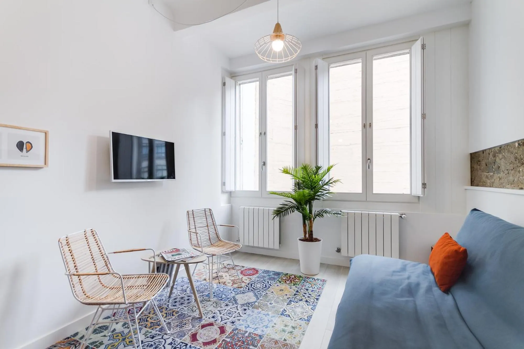 Living room, Seating Area in El Faro de Pepa by Como en Casa
