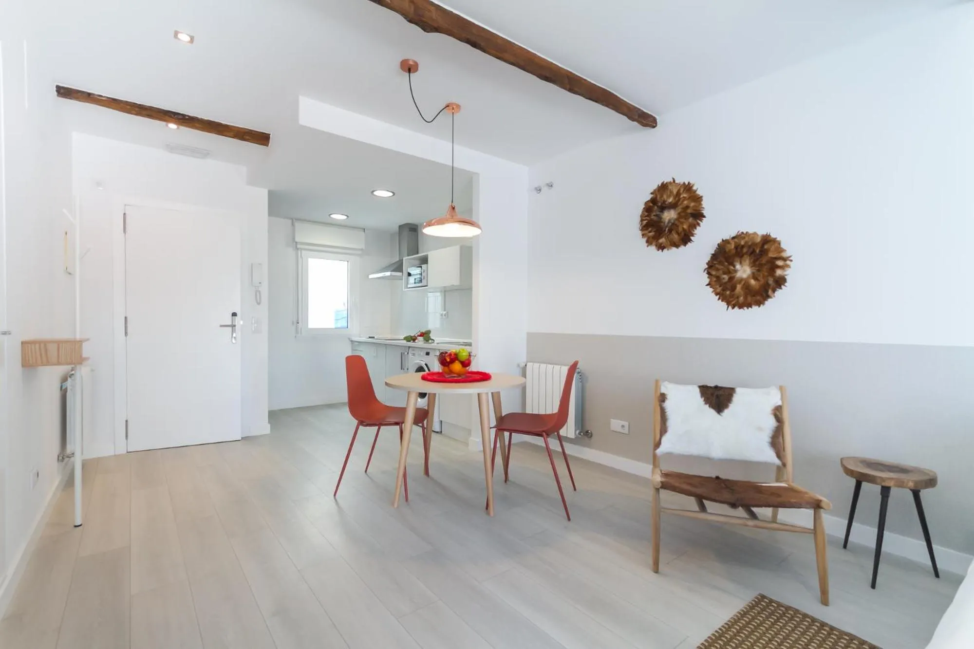 Kitchen or kitchenette, Dining Area in El Faro de Pepa by Como en Casa