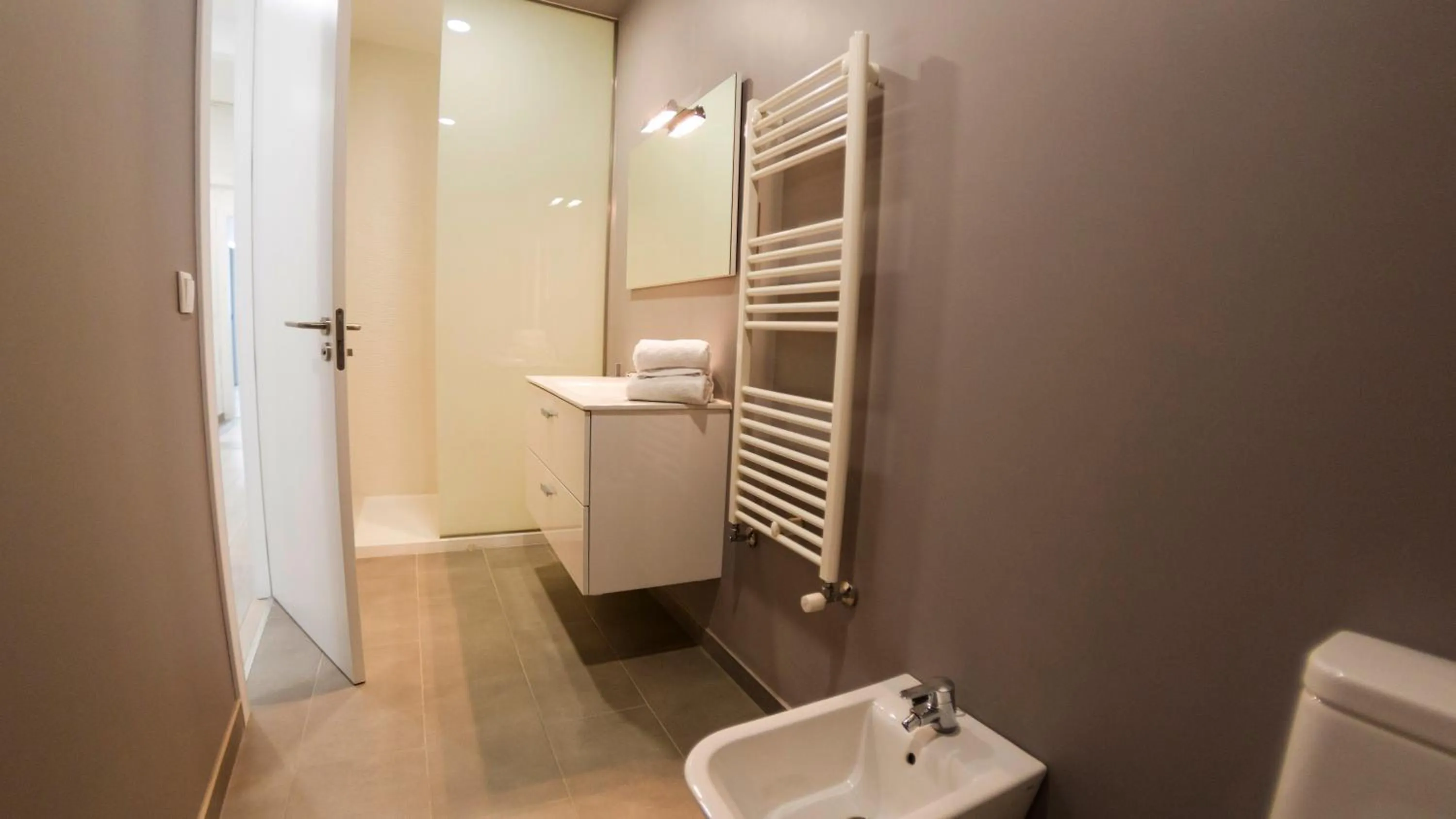 Bathroom in El Faro de Pepa by Como en Casa