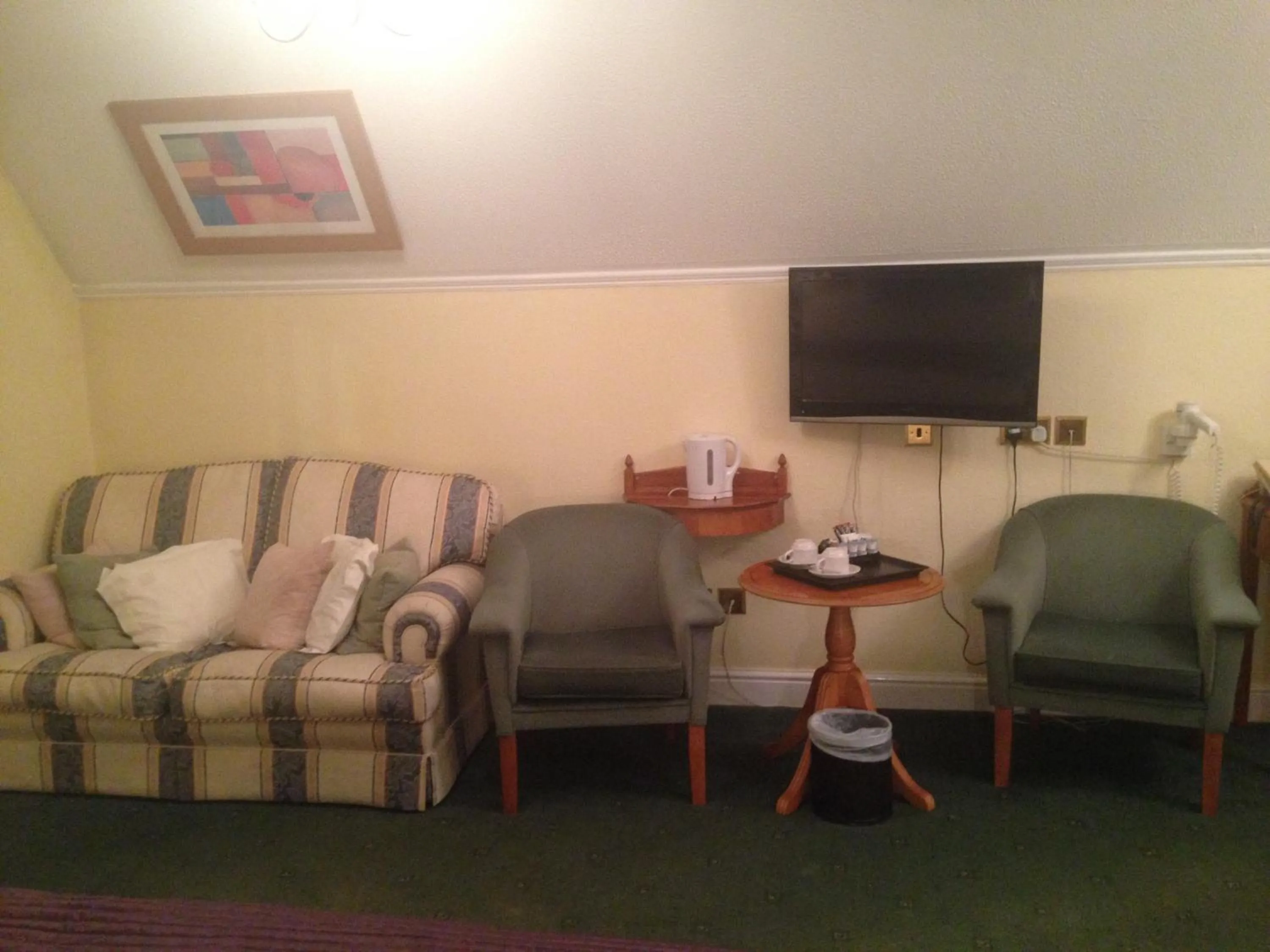 Seating area in Harefield Manor Hotel