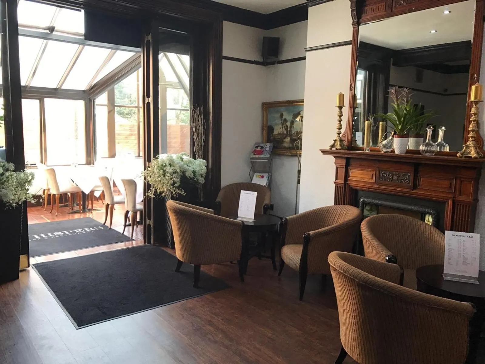 Lounge or bar in Harefield Manor Hotel