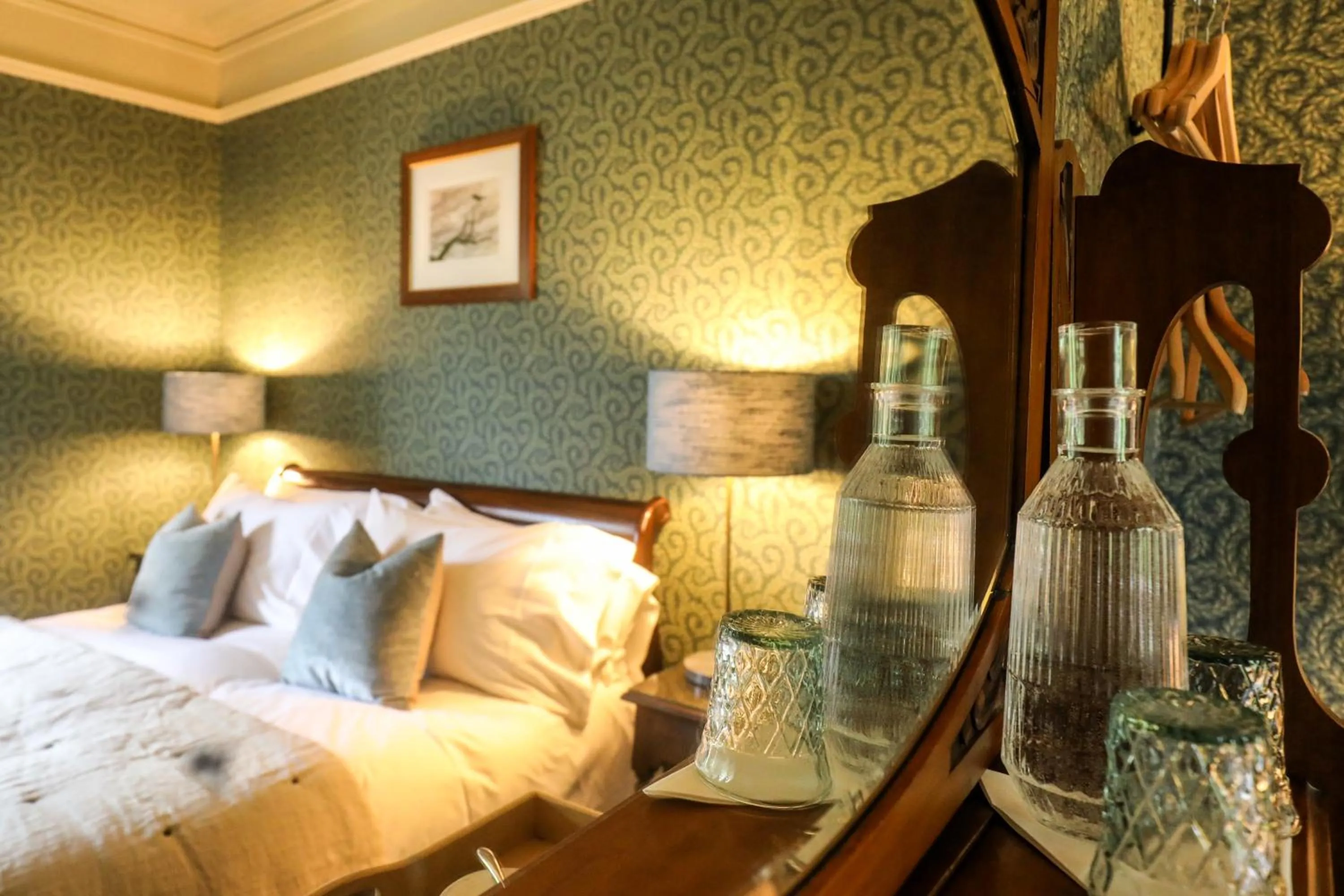 Bed in The Black Swan