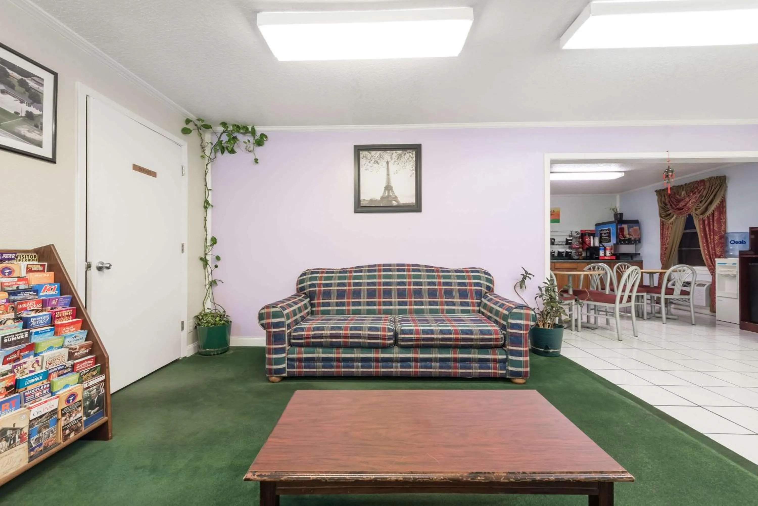 Lobby or reception, Seating Area in Relax Inn Mineral Wells