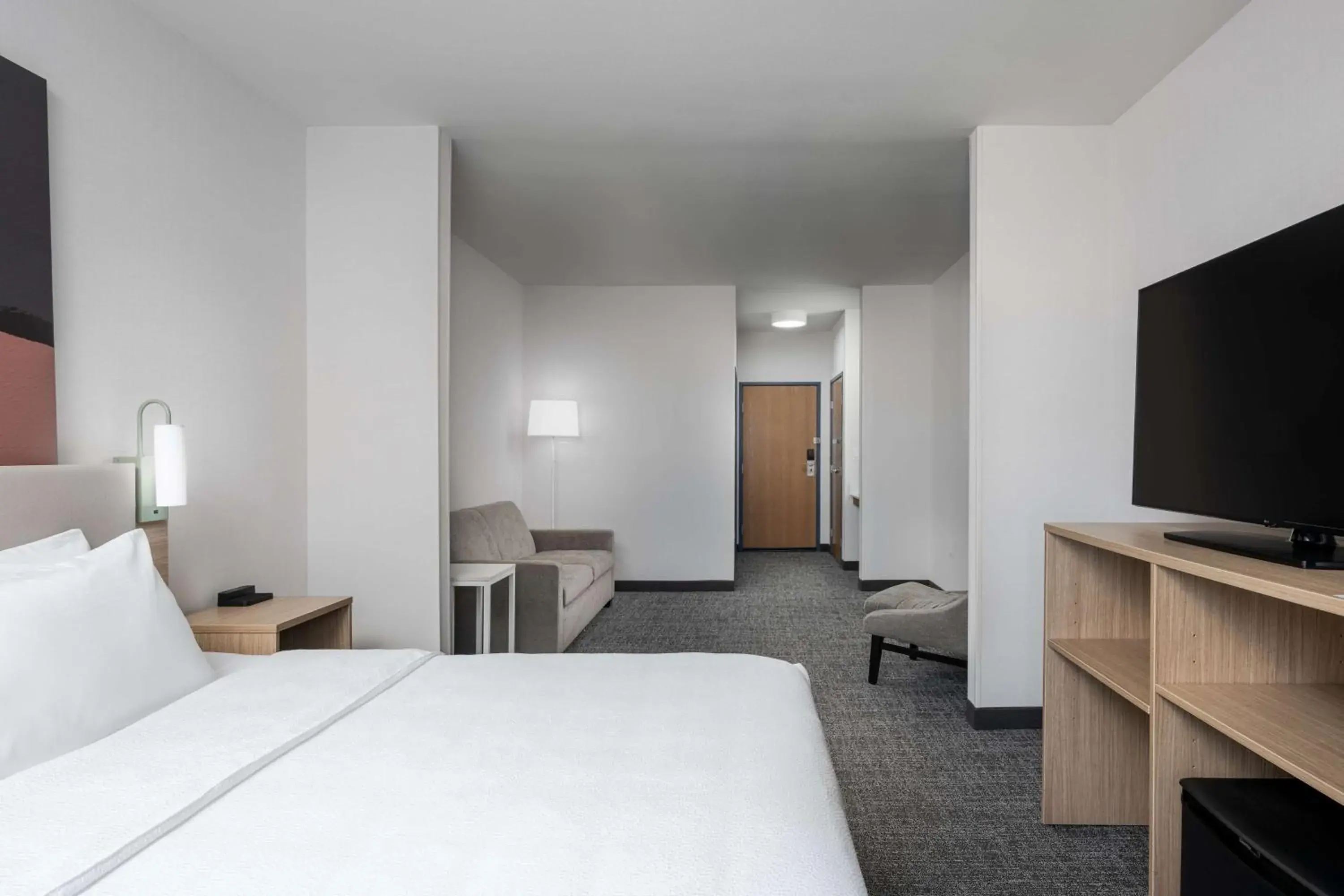 King Room with Sofa Bed - Non-Smoking in Spark by Hilton Dumas King Room with Sofa Bed - Non-Smoking in Spark by Hilton Dumas