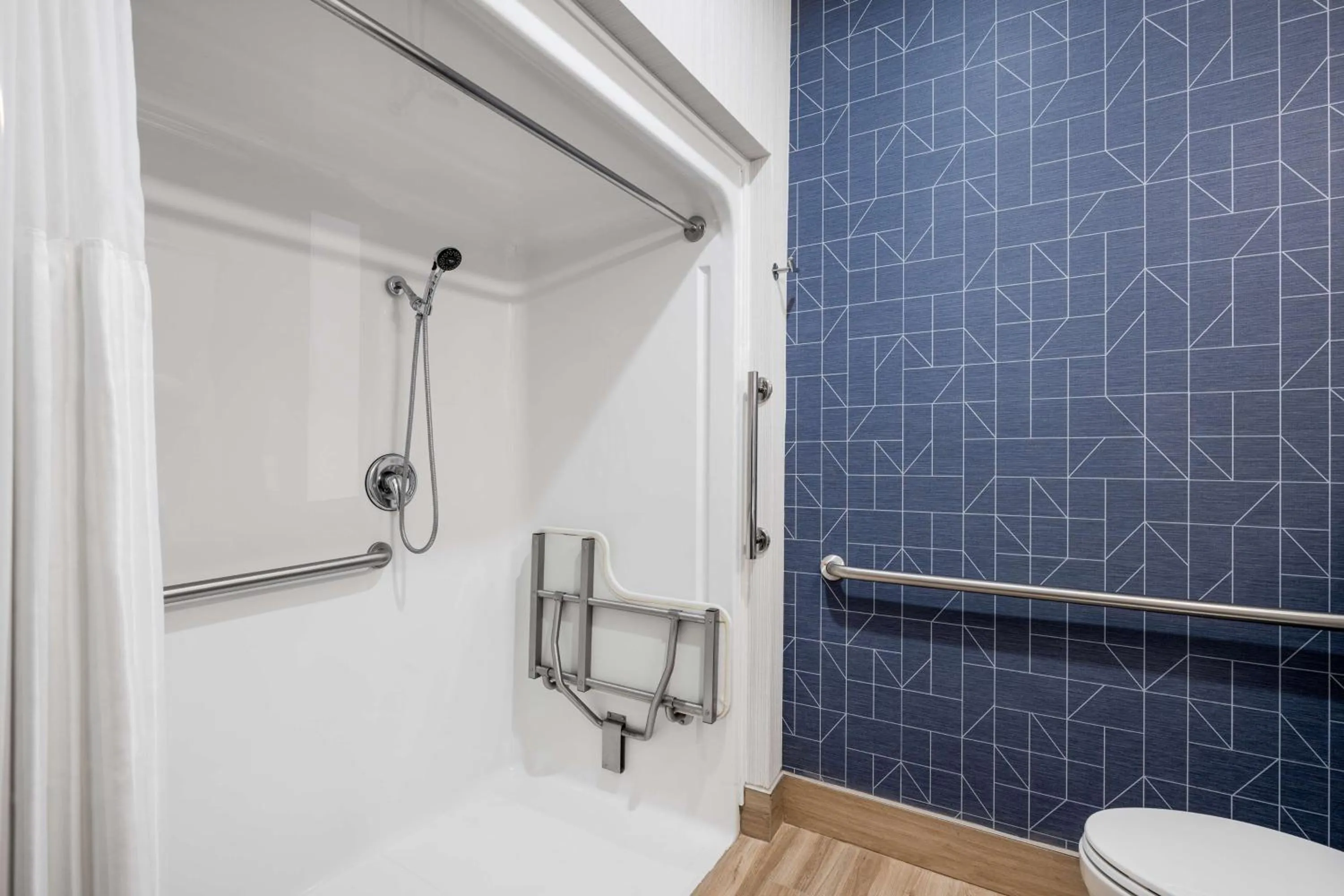 Bathroom in Spark by Hilton Dumas