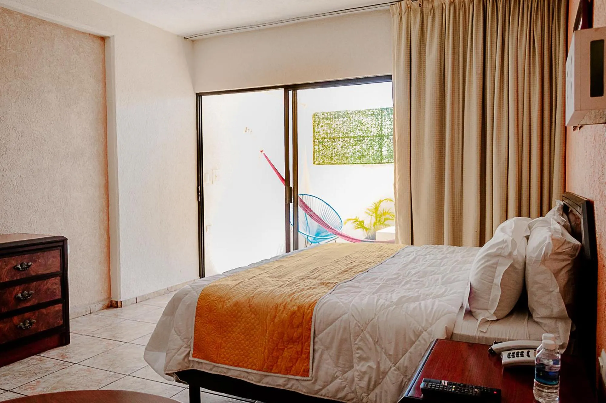 Photo of the whole room, Bed in Hotel Los Aluxes