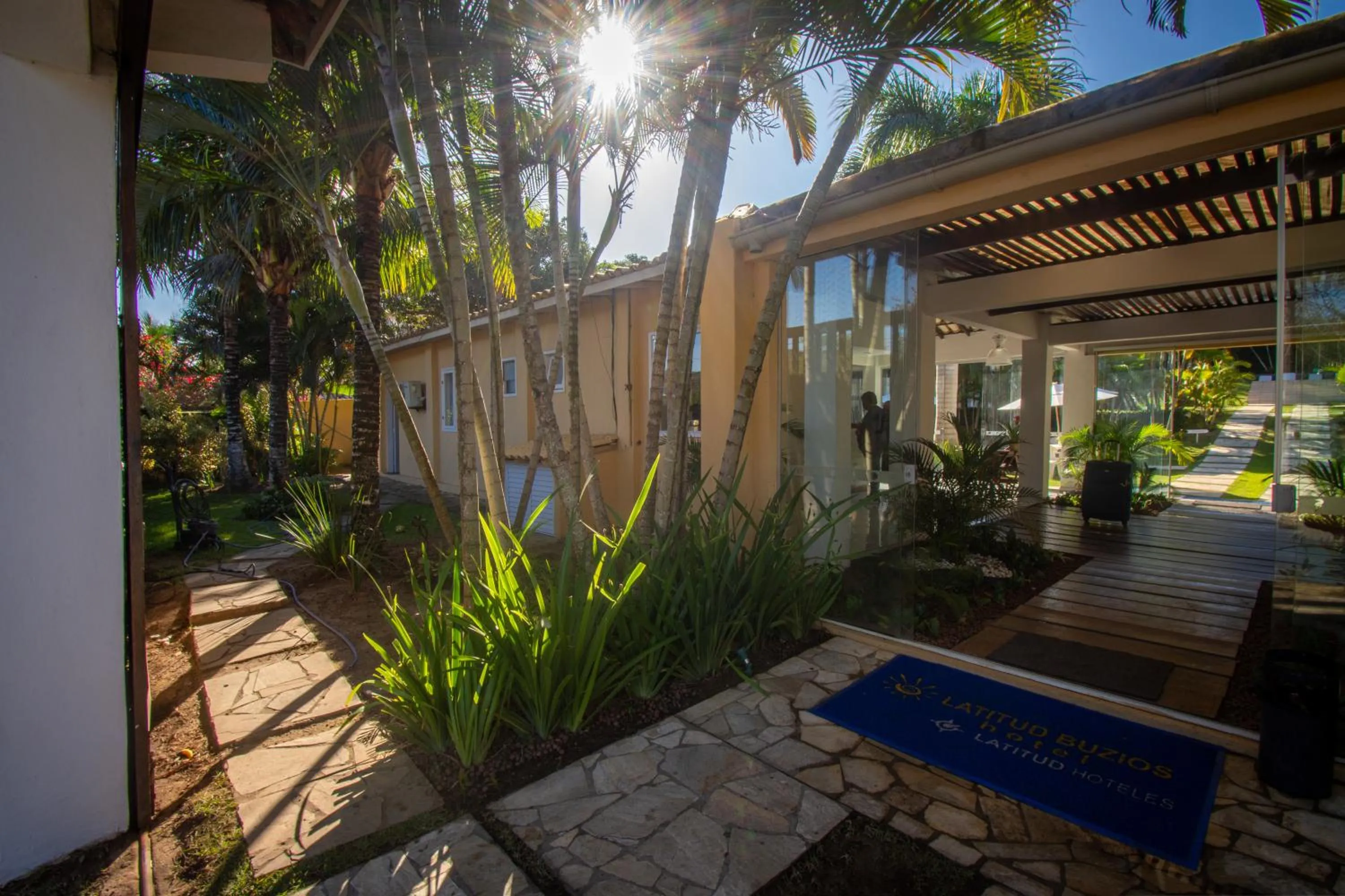 Facade/entrance in Hotel Latitud Buzios by Latitud Hoteles