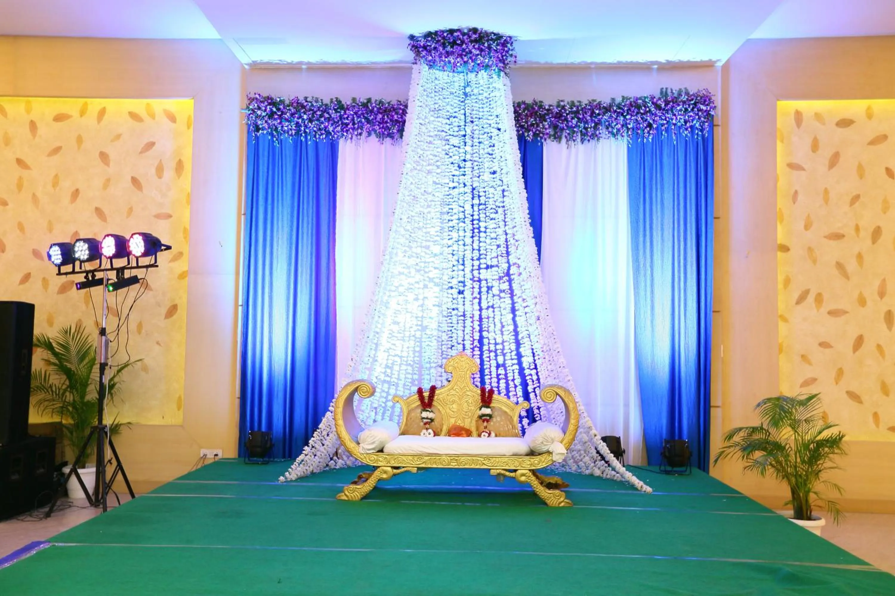 wedding in Hotel Kanha’s Palm Springs