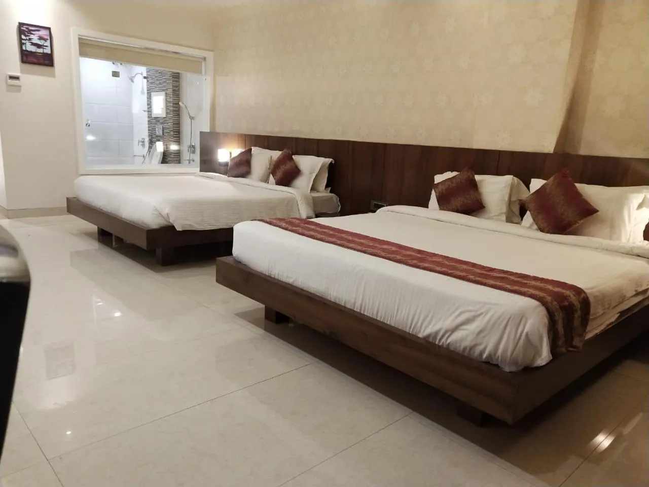 Bedroom, Bed in Hotel Kanha’s Palm Springs