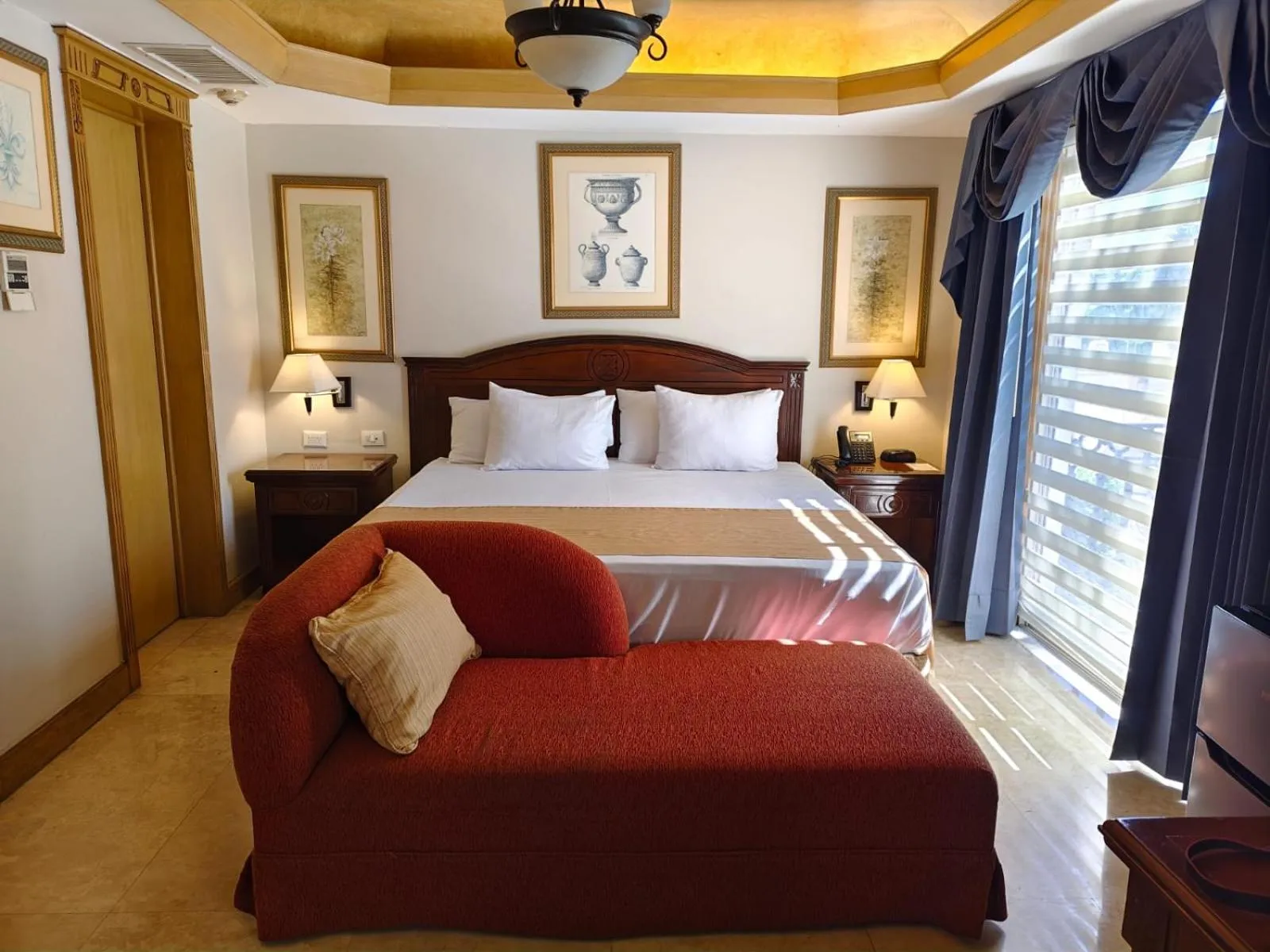 Bed in Hotel Hacienda Real