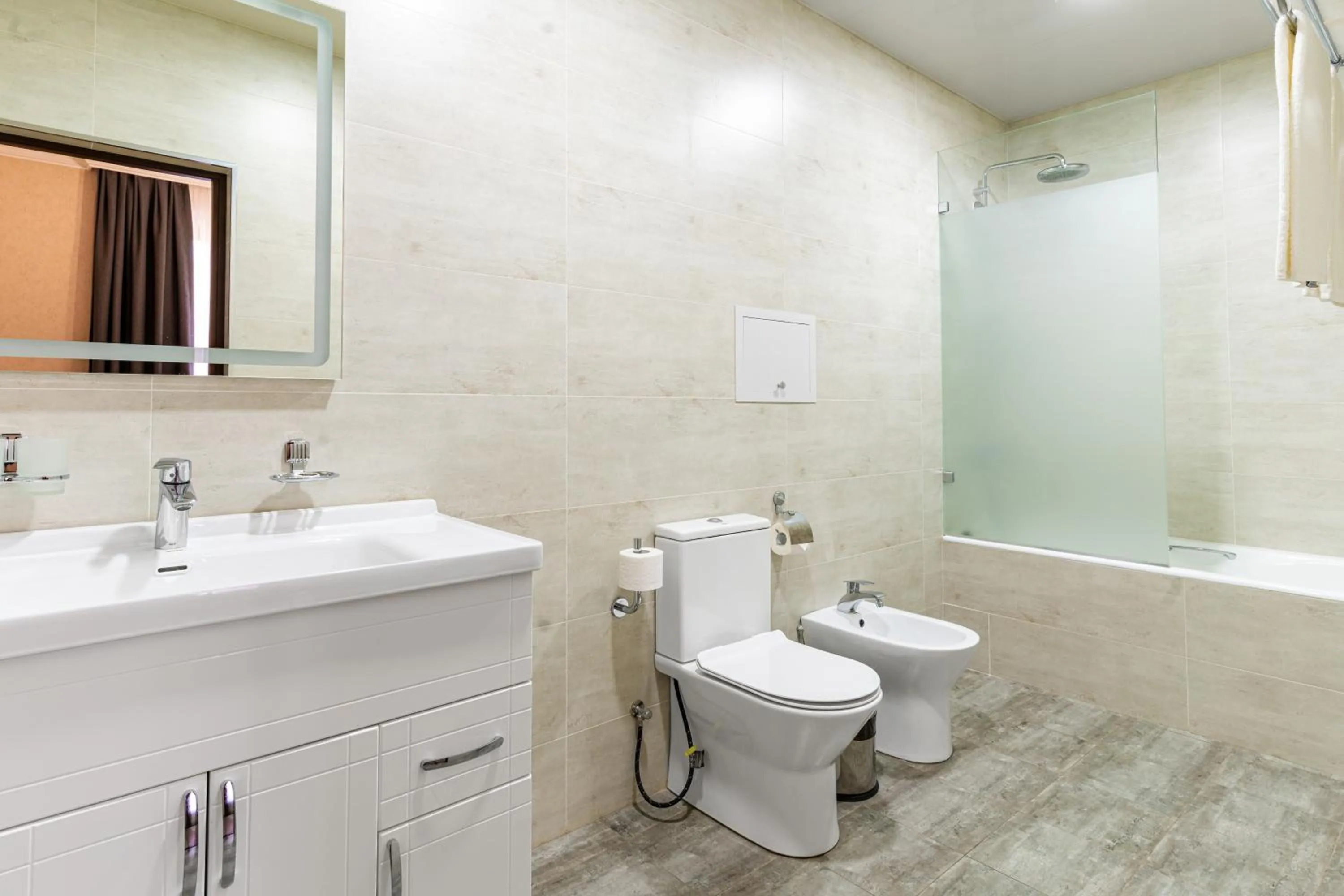 Bathroom in Navruz Hotel Tashkent