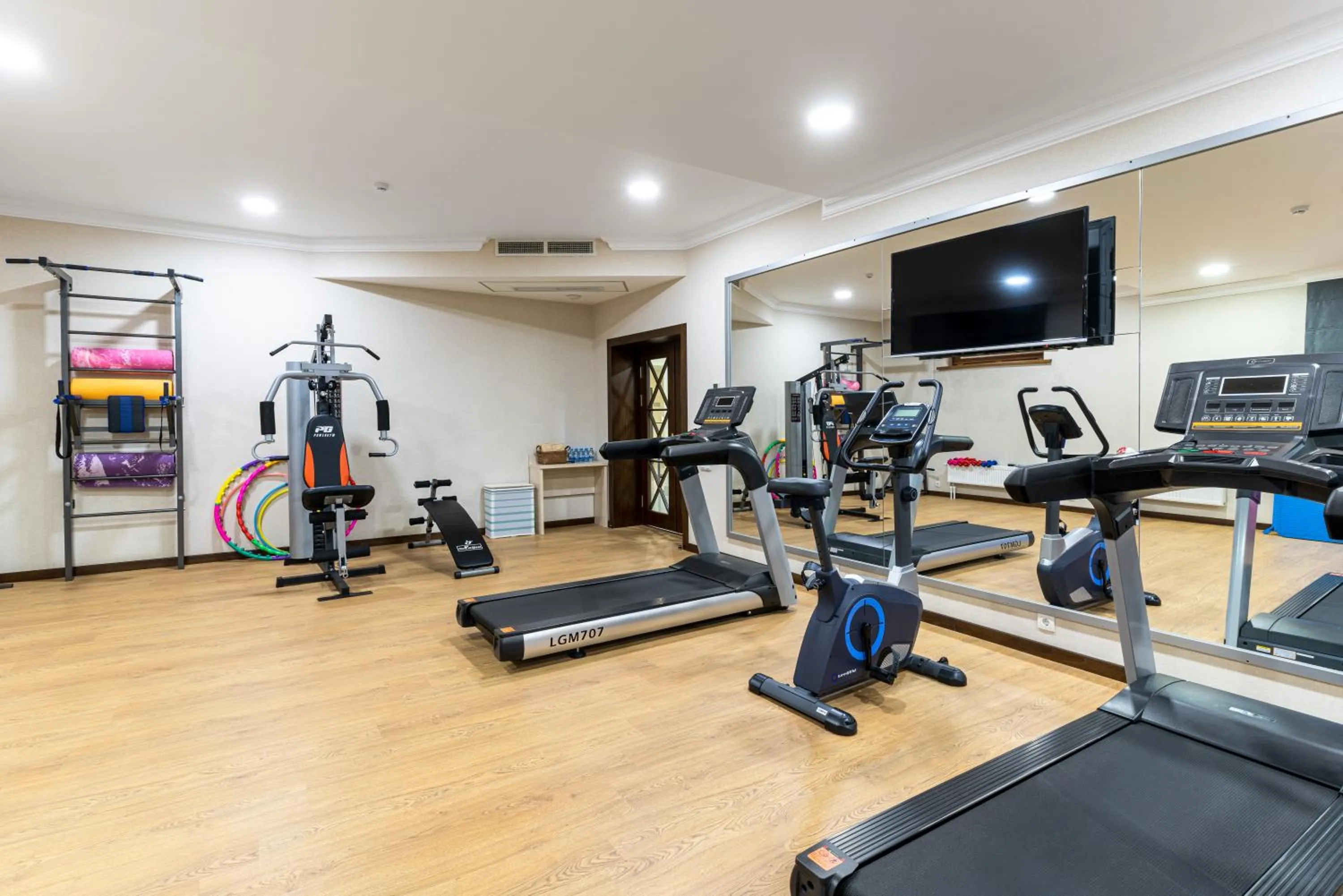 Fitness centre/facilities in Navruz Hotel Tashkent
