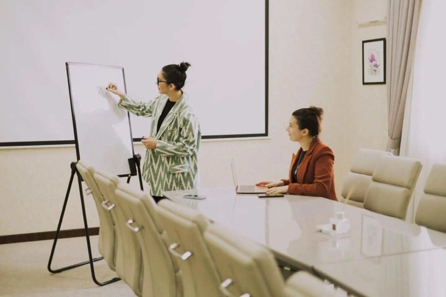 Meeting/conference room in Navruz Hotel Tashkent