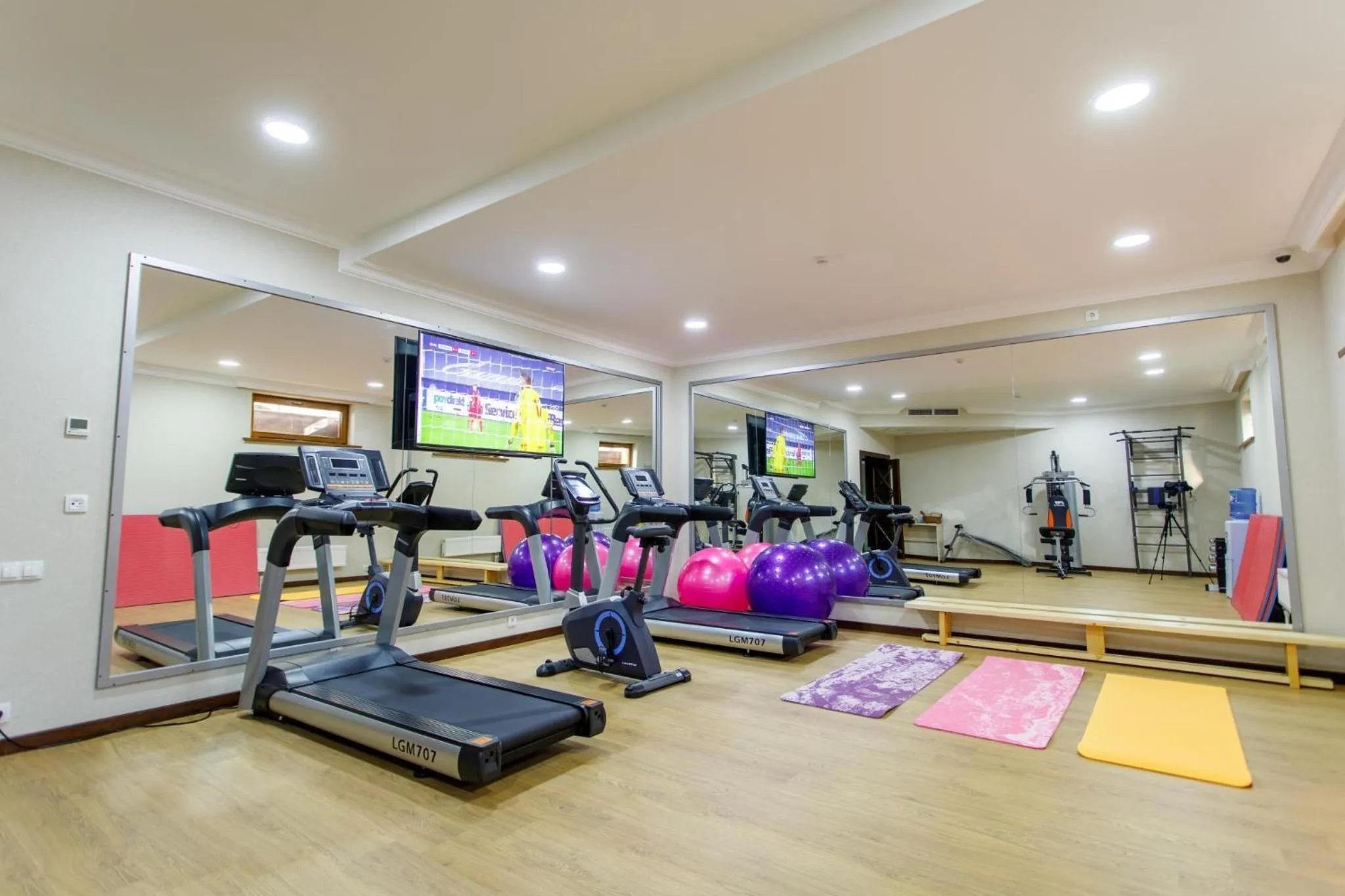 Fitness centre/facilities in Navruz Hotel Tashkent