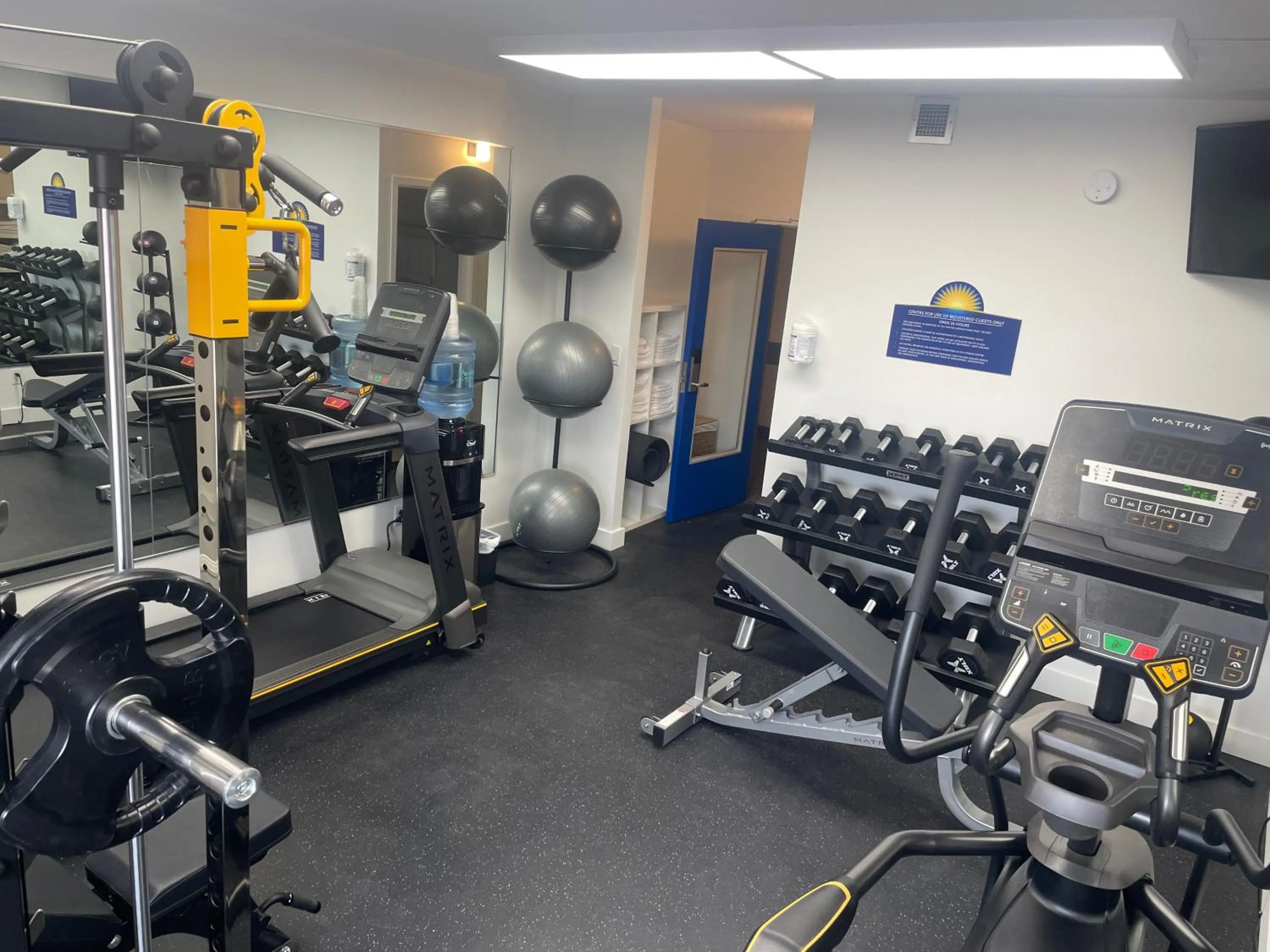 Fitness centre/facilities in Days Inn & Conference Centre by Wyndham Camrose Norsemen