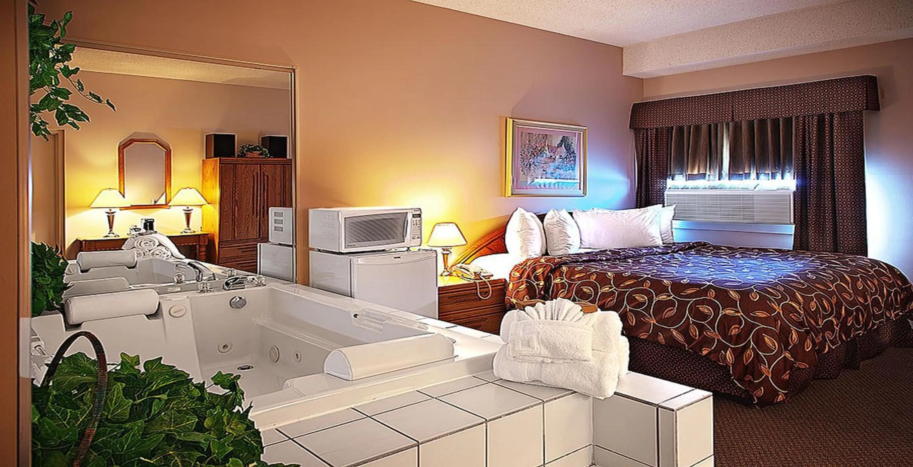 Bed in Days Inn & Conference Centre by Wyndham Camrose Norsemen