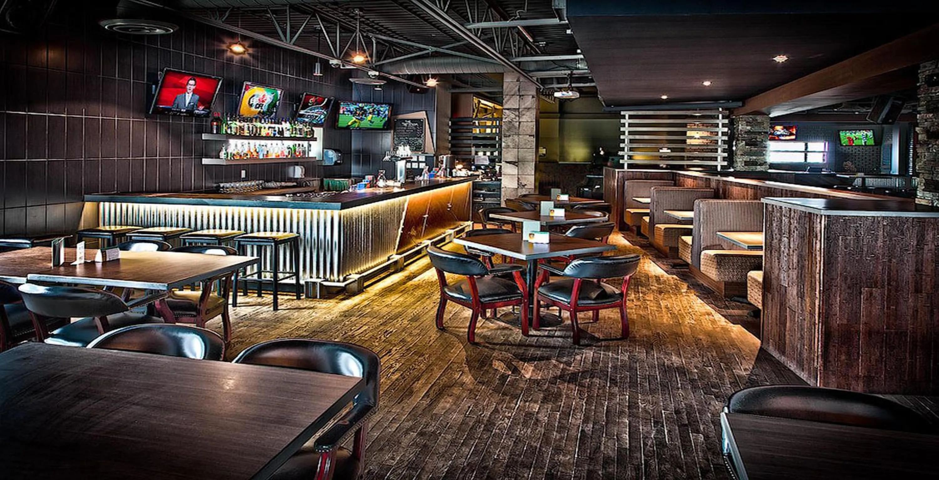 Lounge or bar in Days Inn & Conference Centre by Wyndham Camrose Norsemen