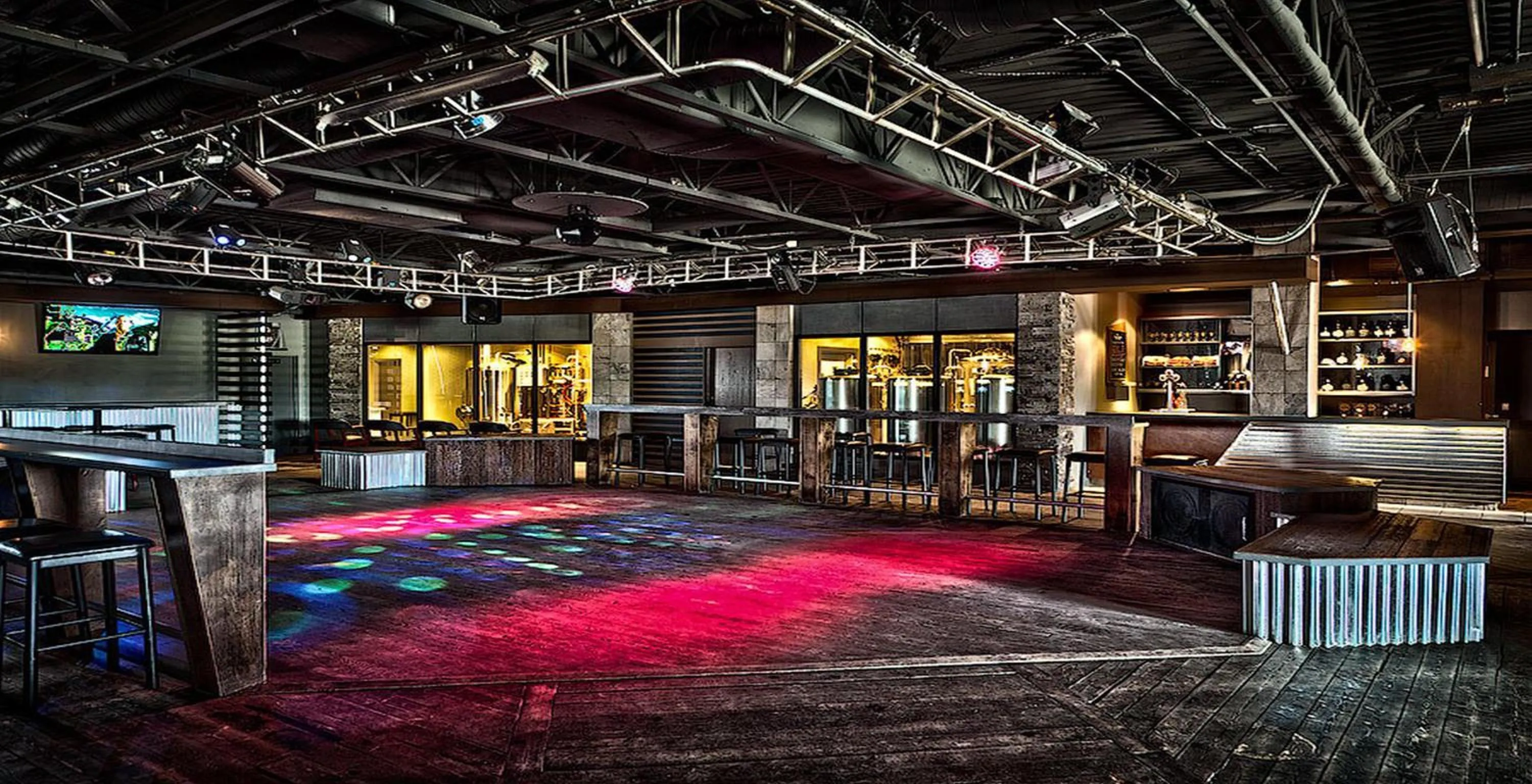 Karaoke in Days Inn & Conference Centre by Wyndham Camrose Norsemen