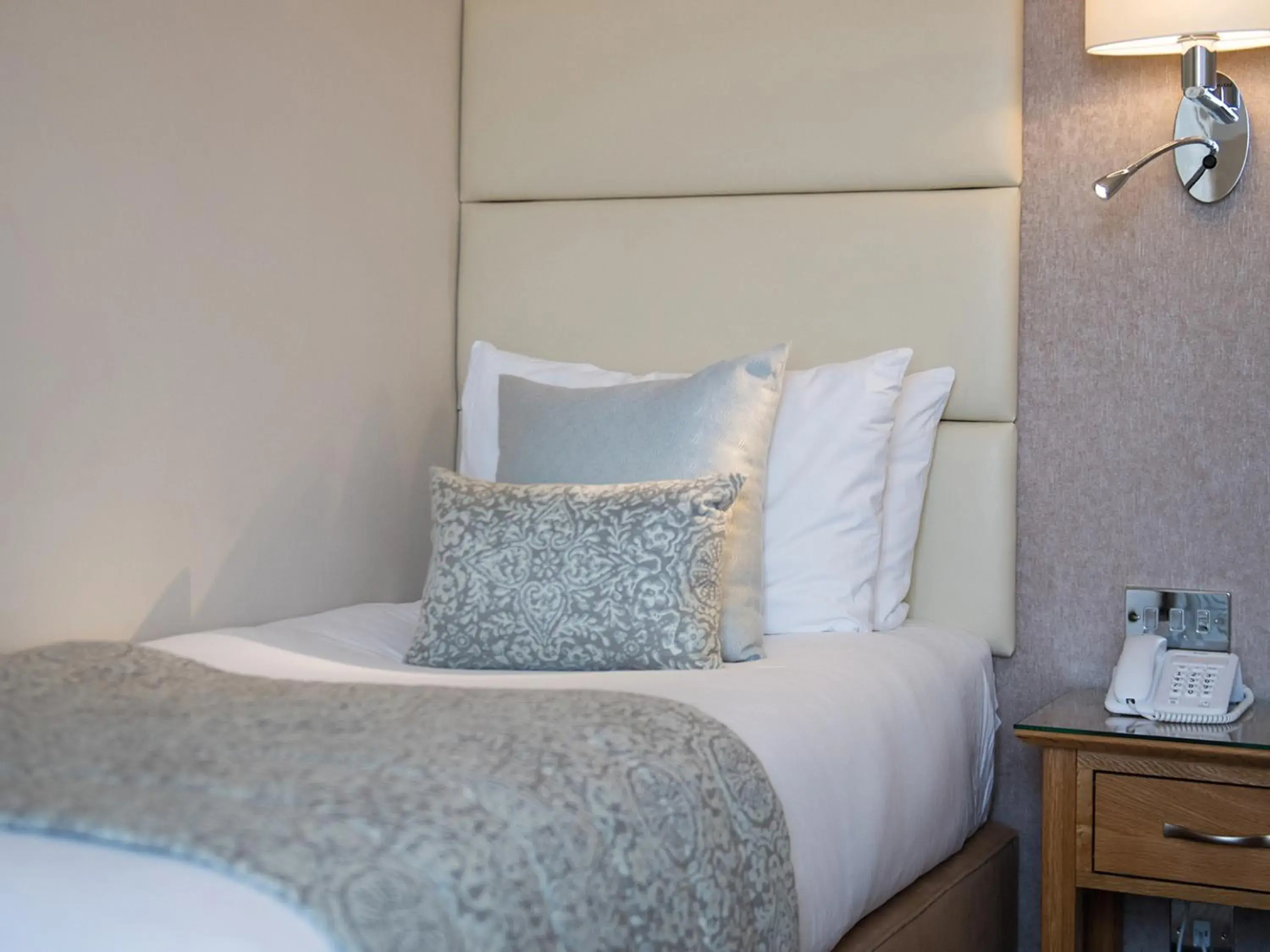 Standard Inland Single Room in The Victoria Hotel & Source Spa Standard Inland Single Room in The Victoria Hotel & Source Spa