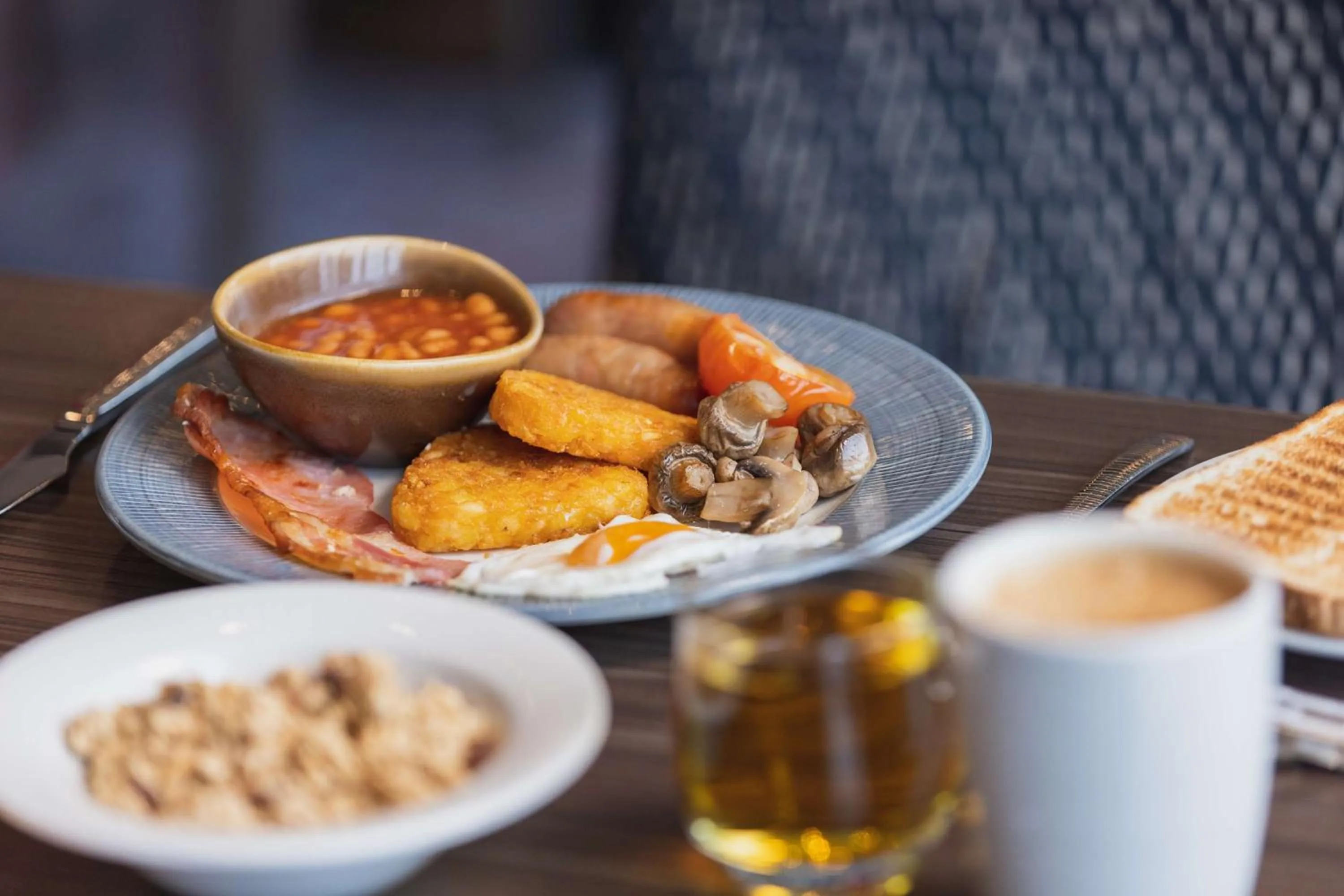 Restaurant/places to eat in Hilton Garden Inn Birmingham Airport Uk