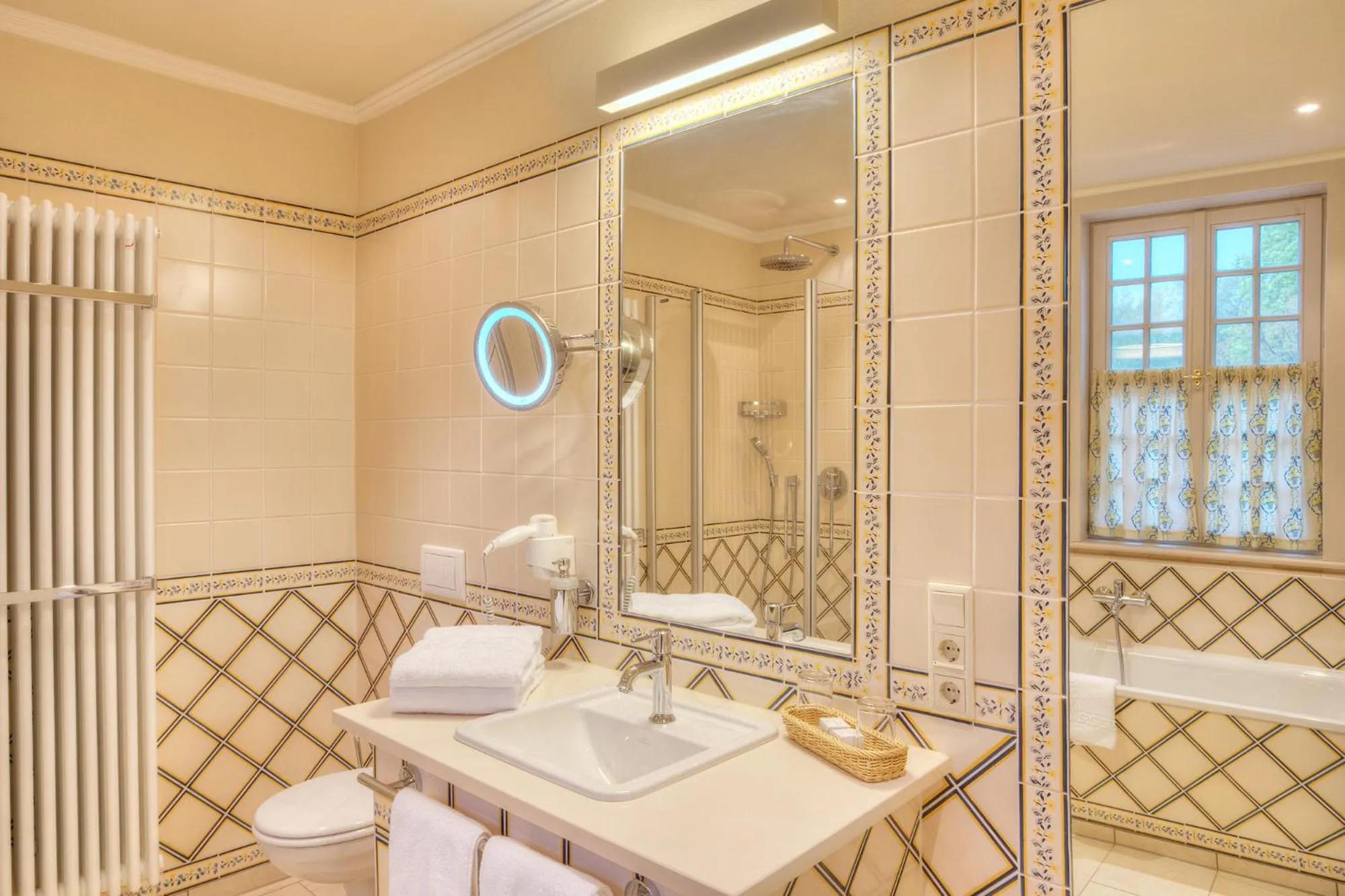 Bathroom in Urlaubsresidenz Marstall und Kanzlei im Schlossensemble