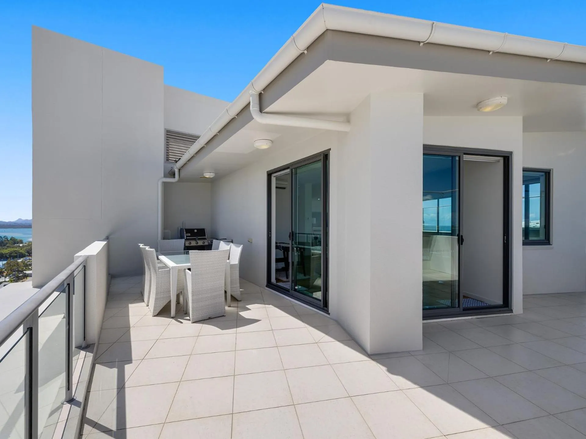 Patio in Beach on Sixth