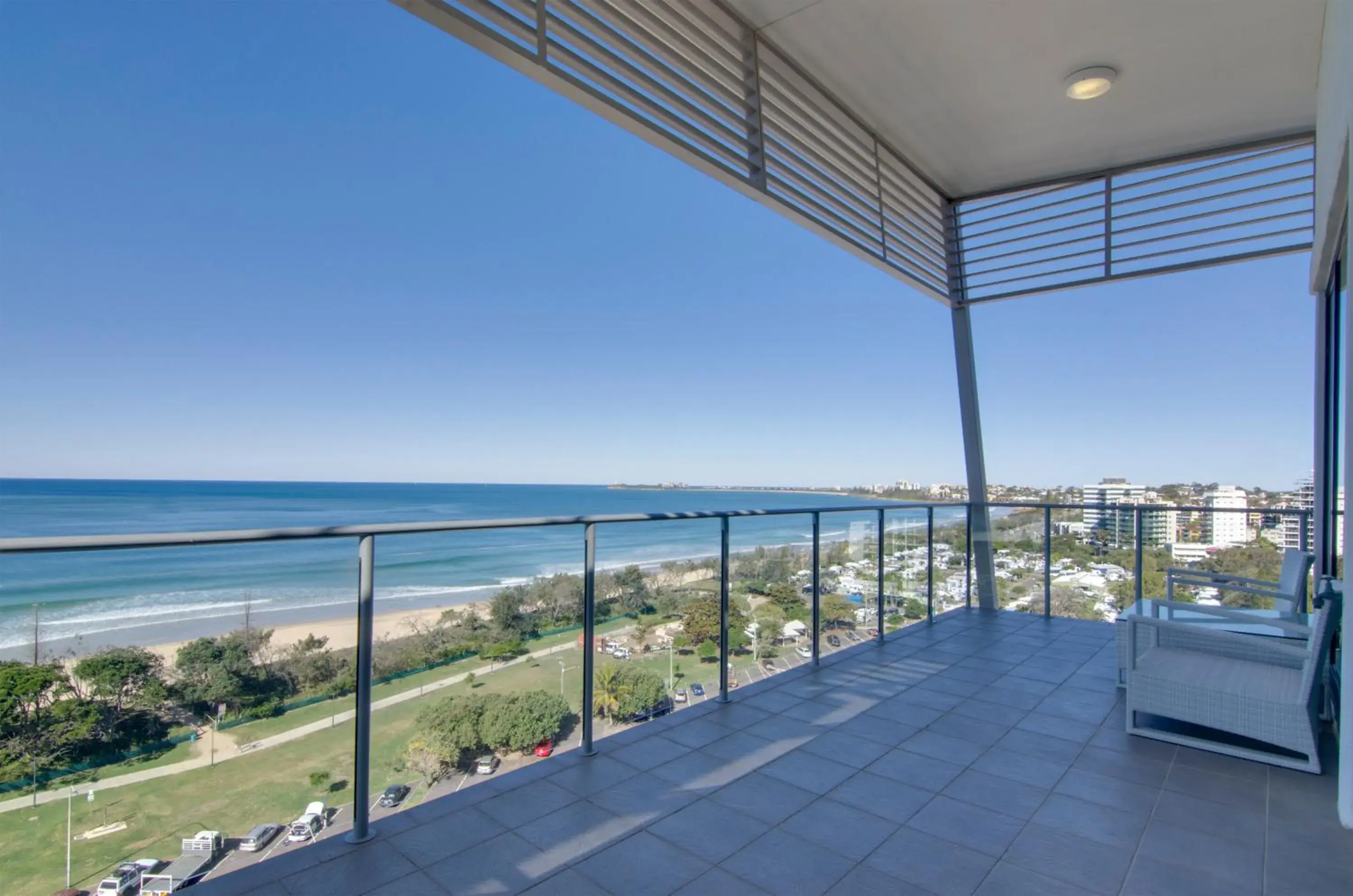 Three Bedroom Luxury Sub Penthouse in Beach on Sixth Three Bedroom Luxury Sub Penthouse in Beach on Sixth