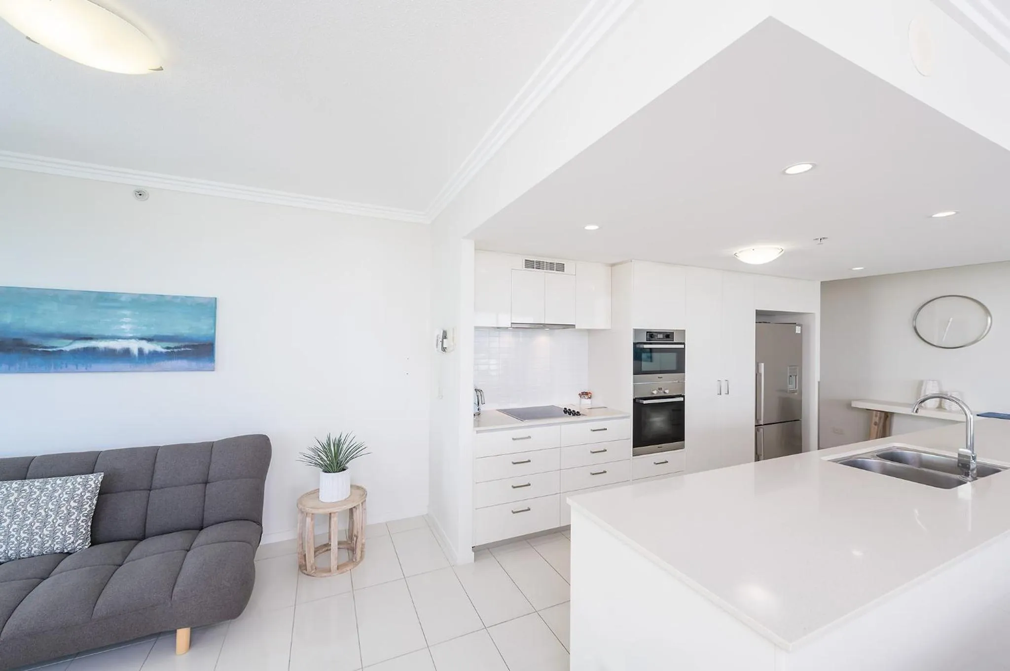 Kitchen or kitchenette in Beach on Sixth