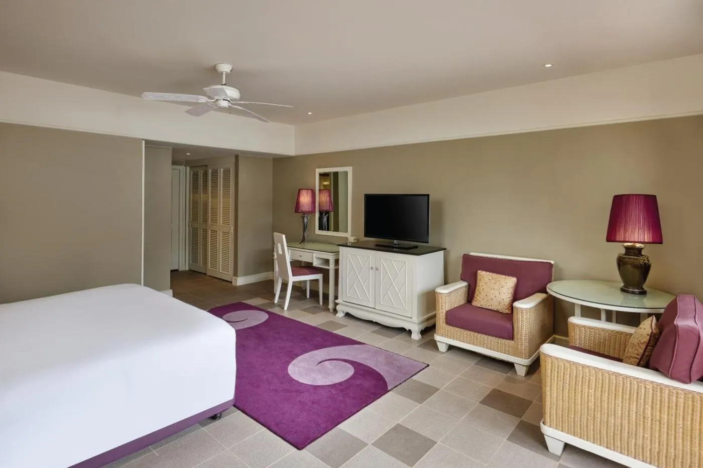 Bed in Angsana Laguna Phuket