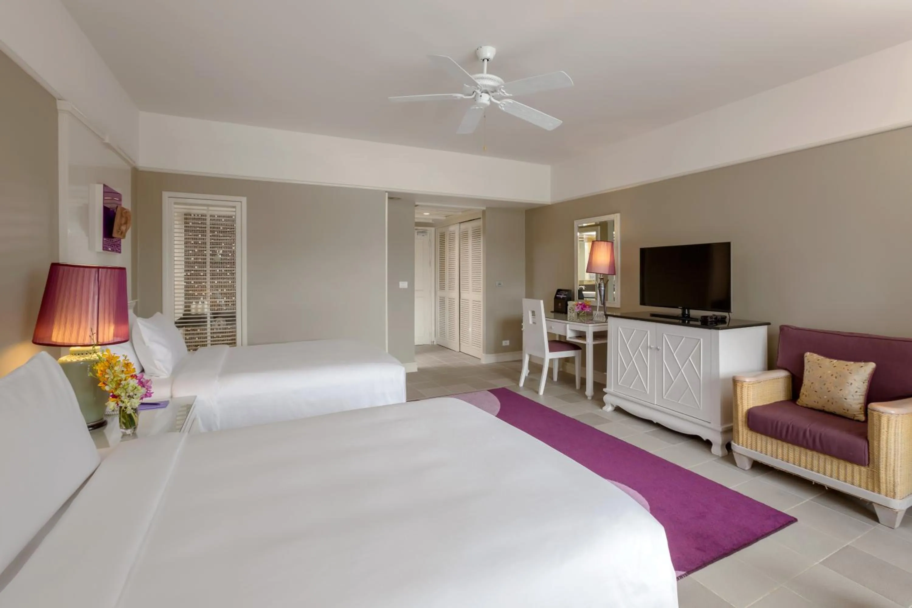 Bedroom, Bed in Angsana Laguna Phuket