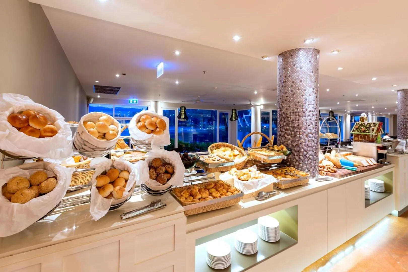 Restaurant/places to eat in Angsana Laguna Phuket