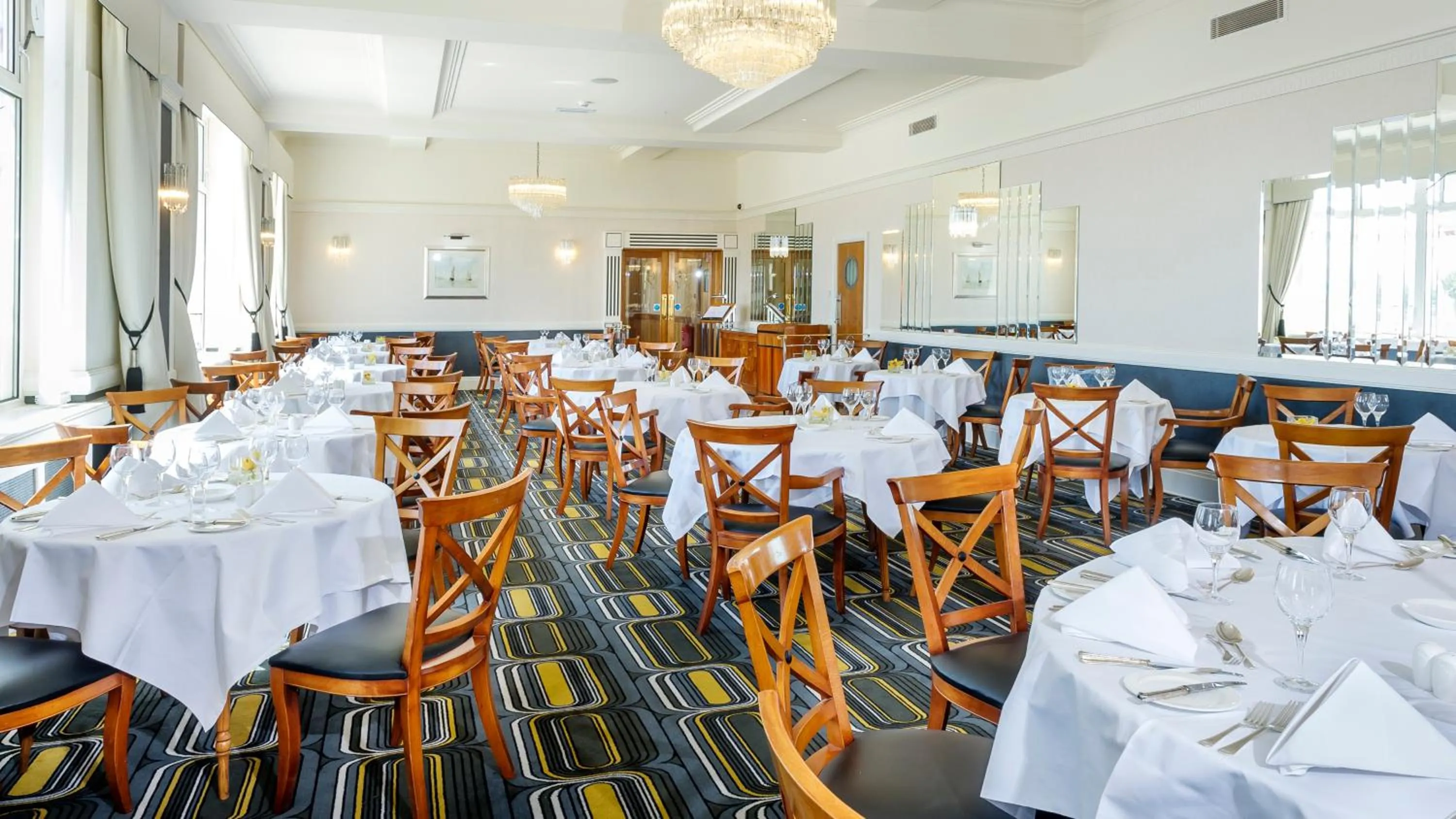 Dining area in Saunton Sands Hotel Source Spa and Wellness