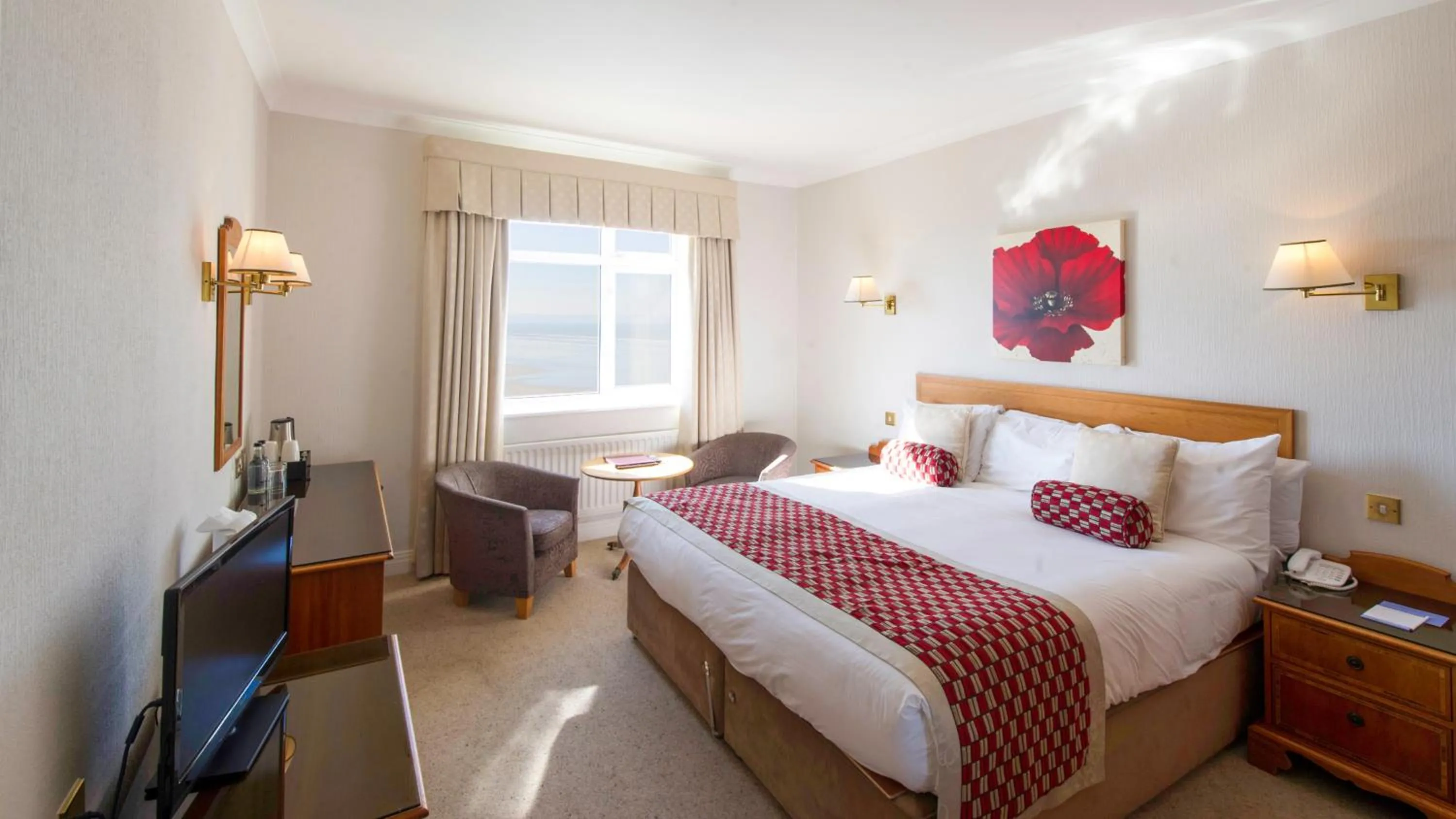 Bedroom, Bed in Saunton Sands Hotel Source Spa and Wellness