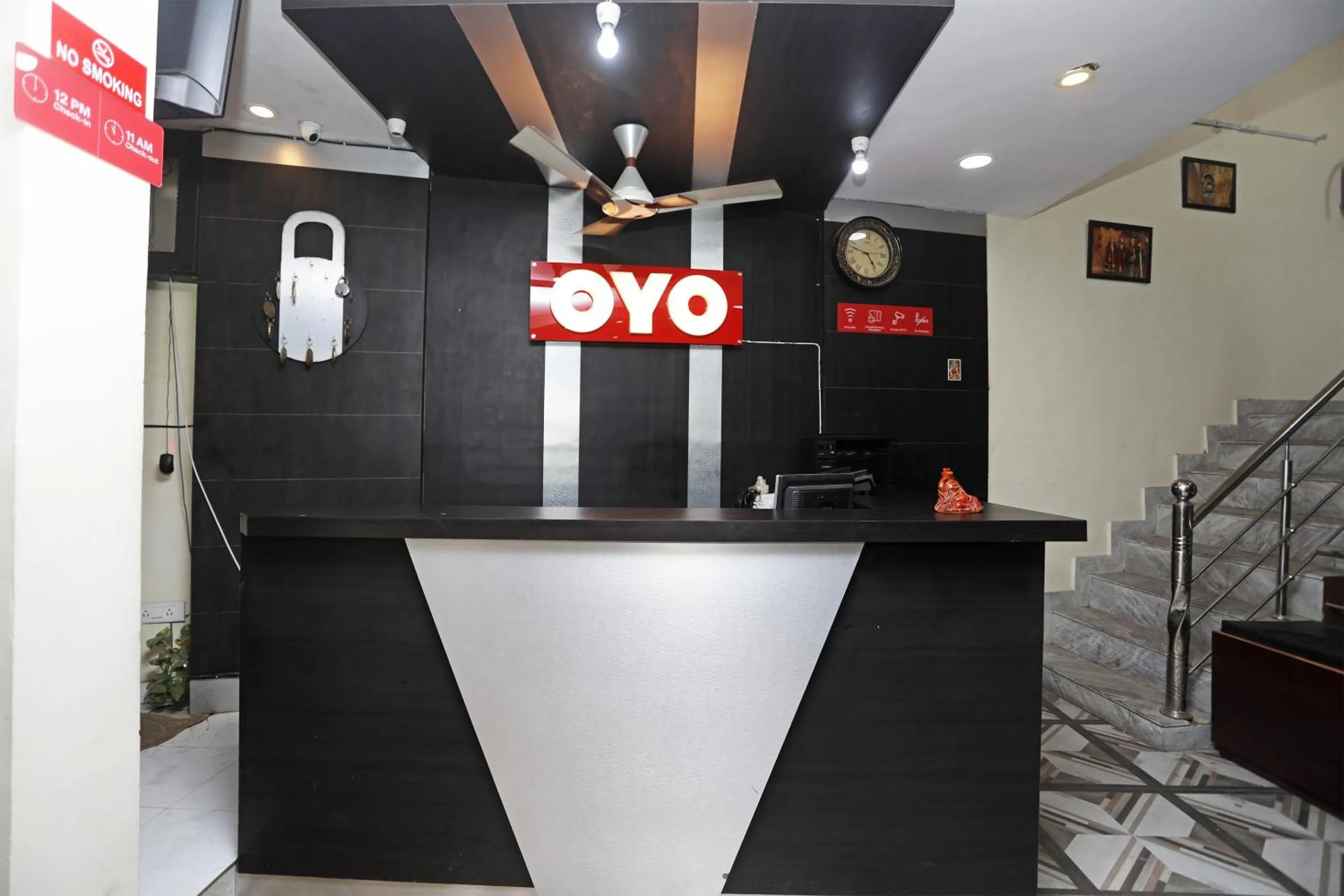 Lobby or reception in Super Hotel O Raj Palace