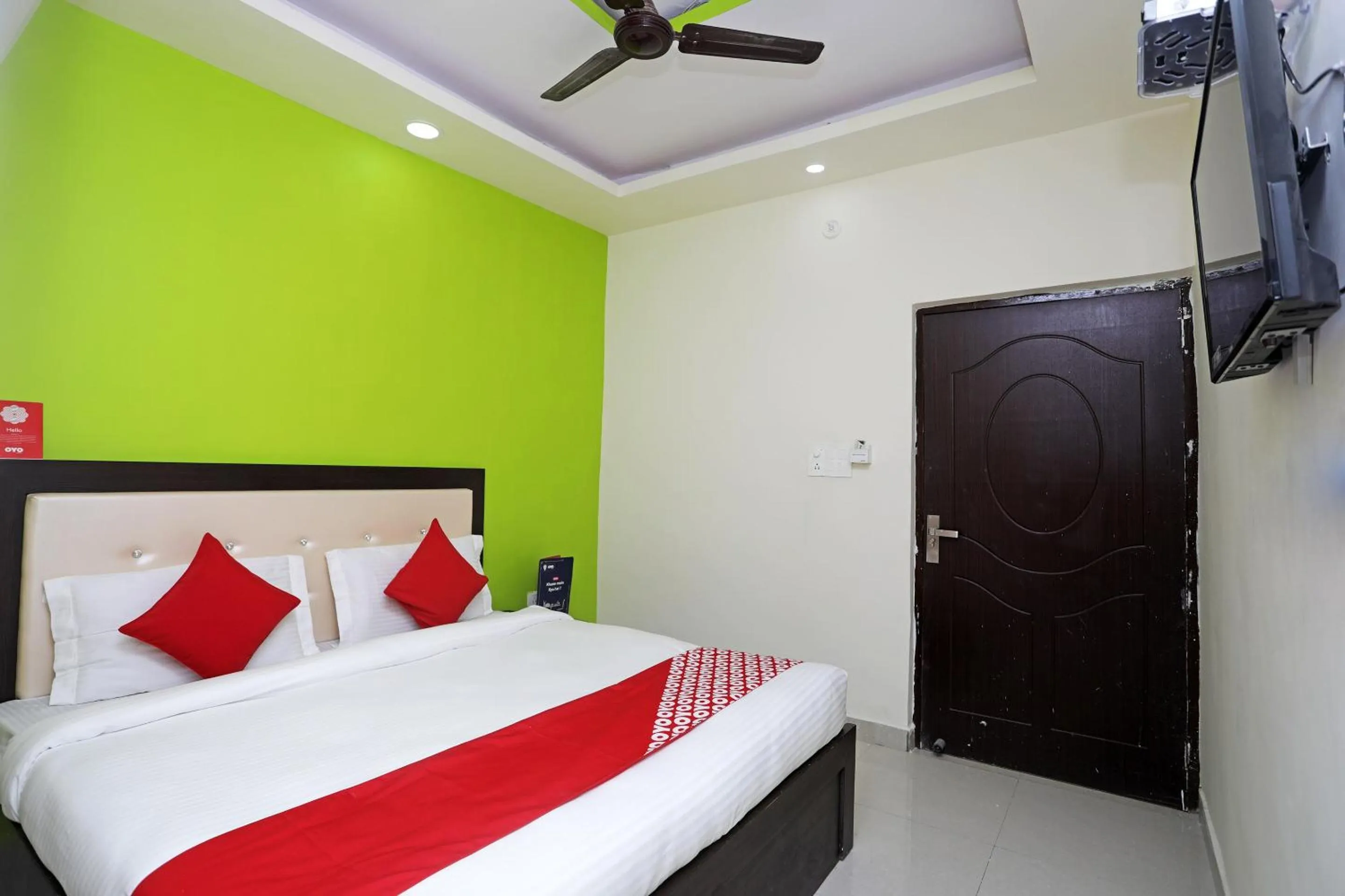 Bedroom, Bed in Super Hotel O Raj Palace